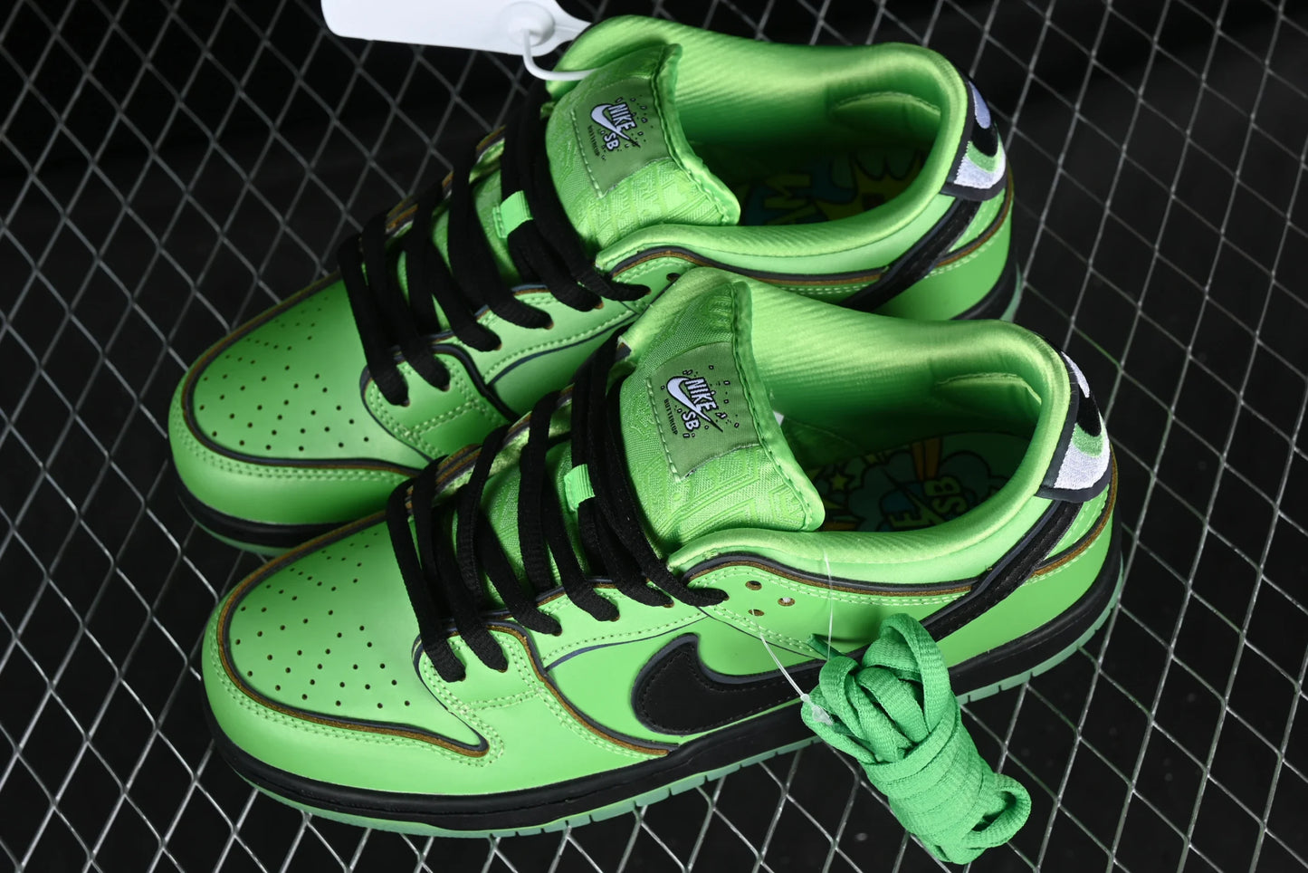 Nike SB Dunk Low The PowerPuff Girls (Docinho)
