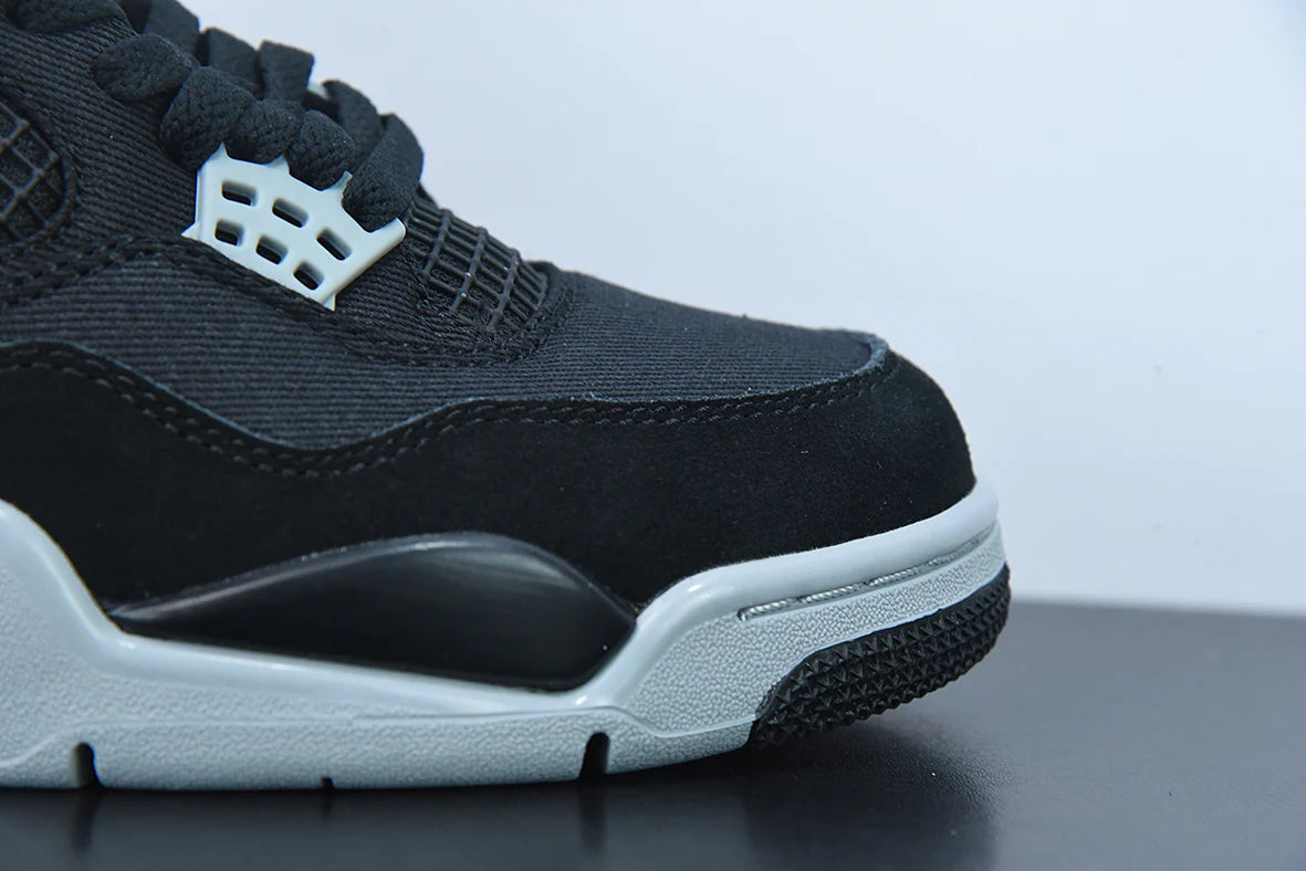 Air Jordan 4 Retro “Black Canvas”