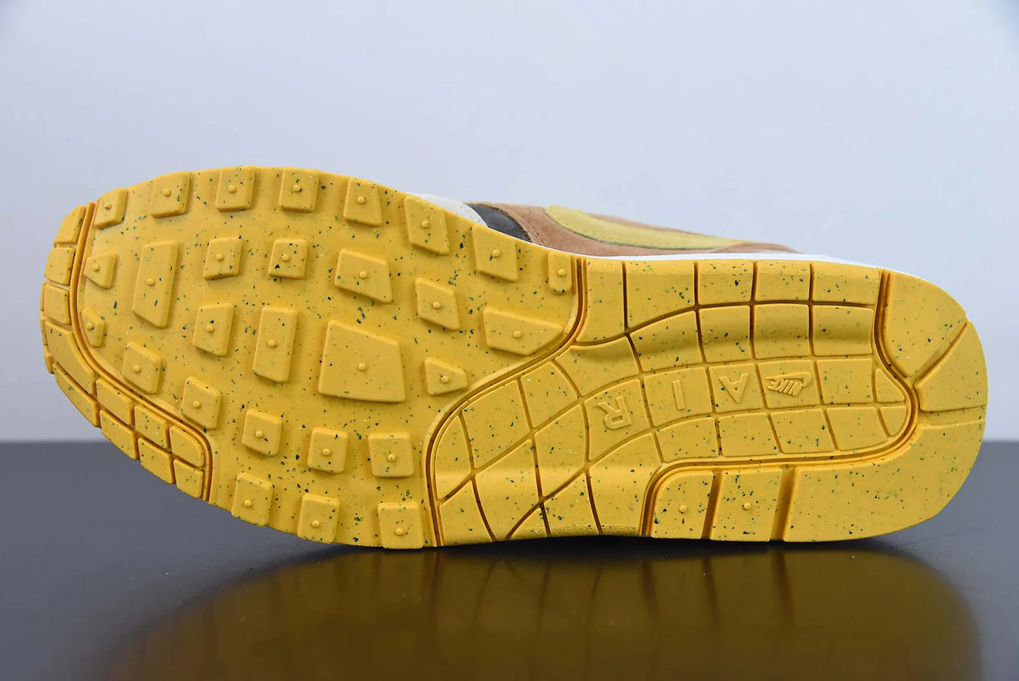 Nike Air Max 1 PRM “Duck Pecan Yellow Ochre”