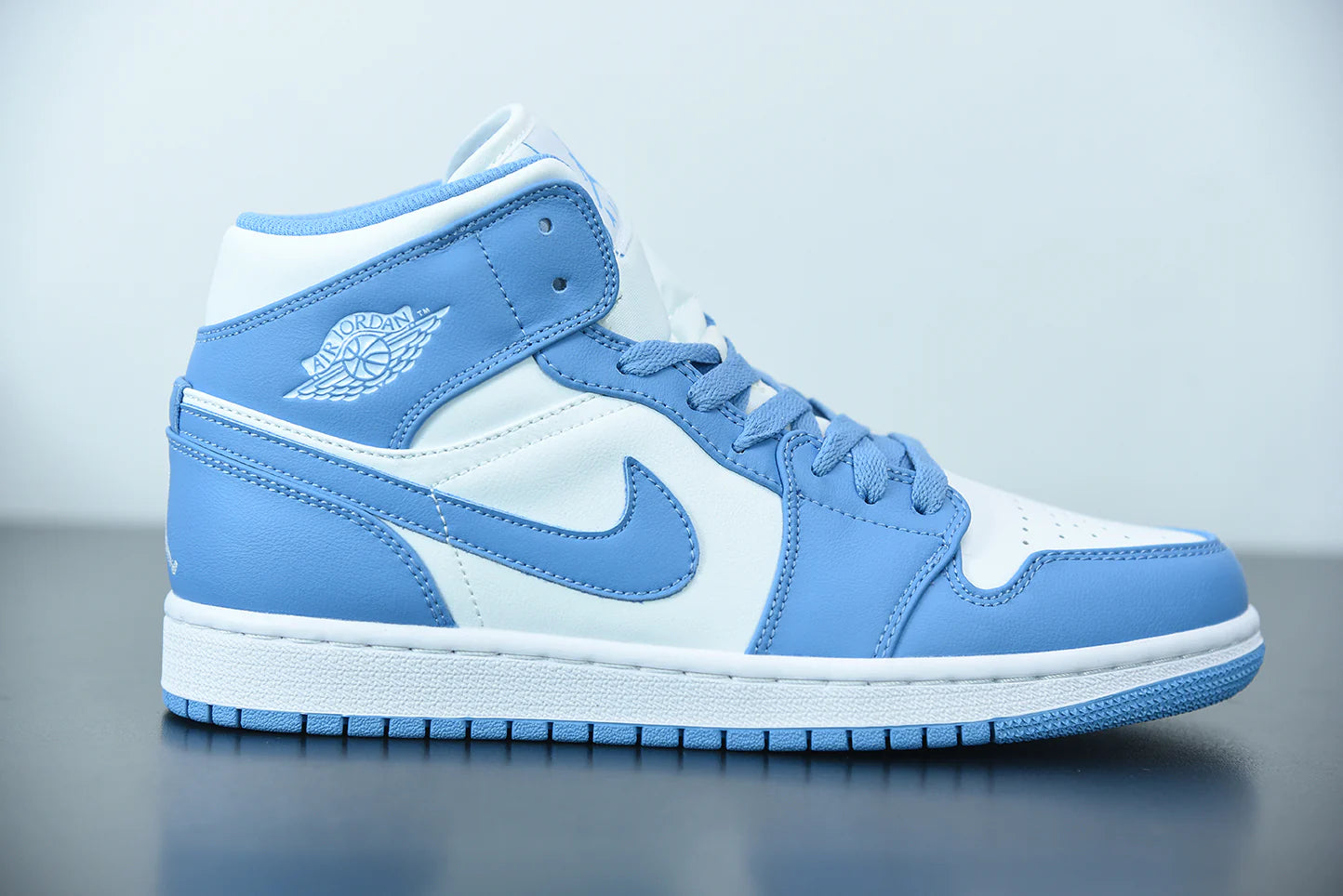 Nike Air Jordan 1 Mid “UNC”