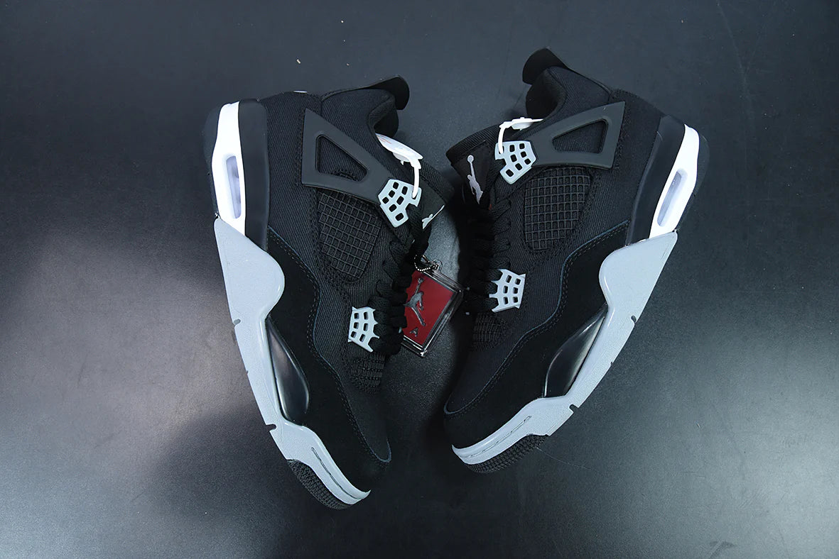 Air Jordan 4 Retro “Black Canvas”