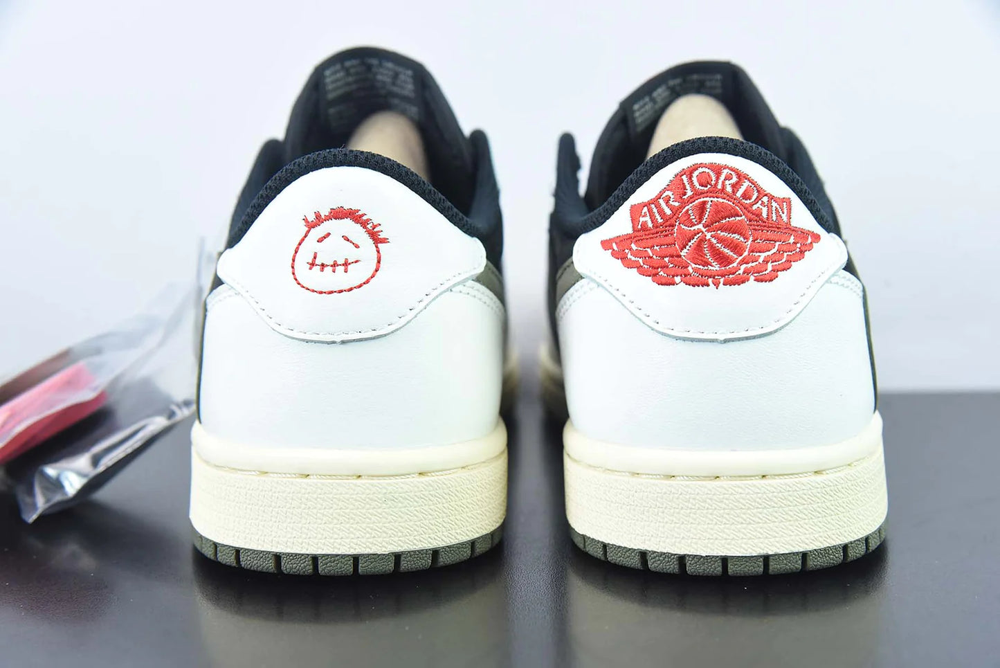 Nike Air Jordan 1 Low Travis Scott “Olive”