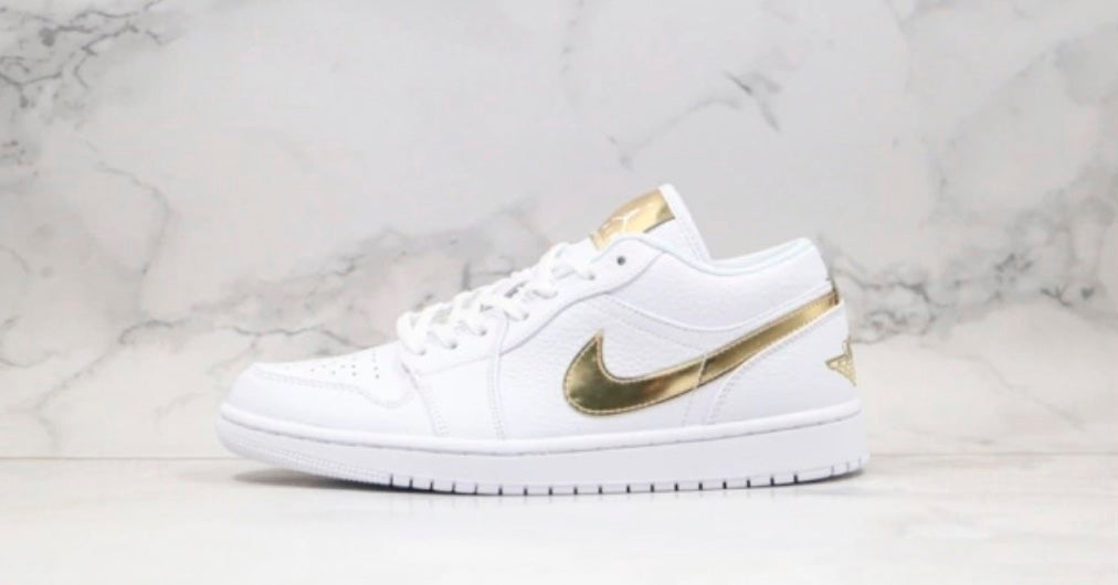 Nike Air Jordan 1 Low Metallic Gold