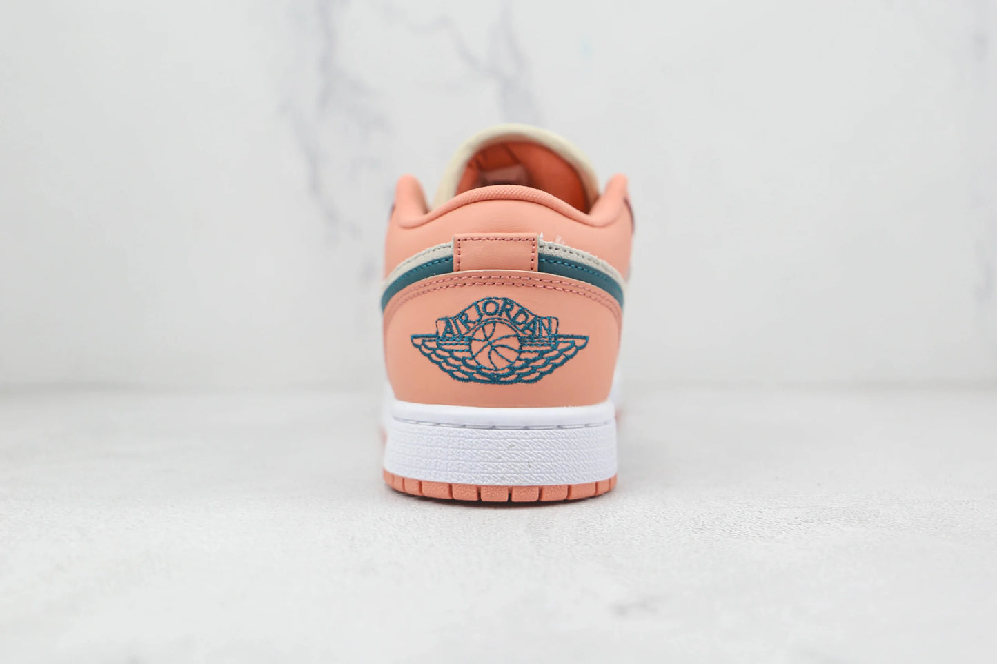 Nike Air Jordan 1 Low “Light Madder Root”