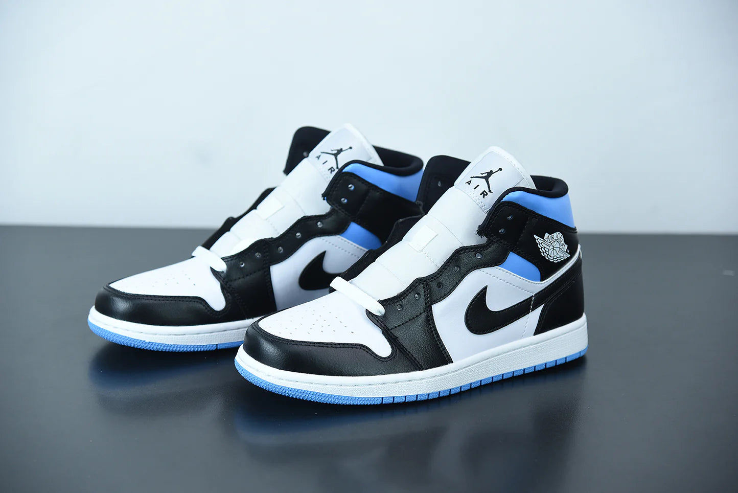 Nike Air Jordan 1 Mid “University Blue”