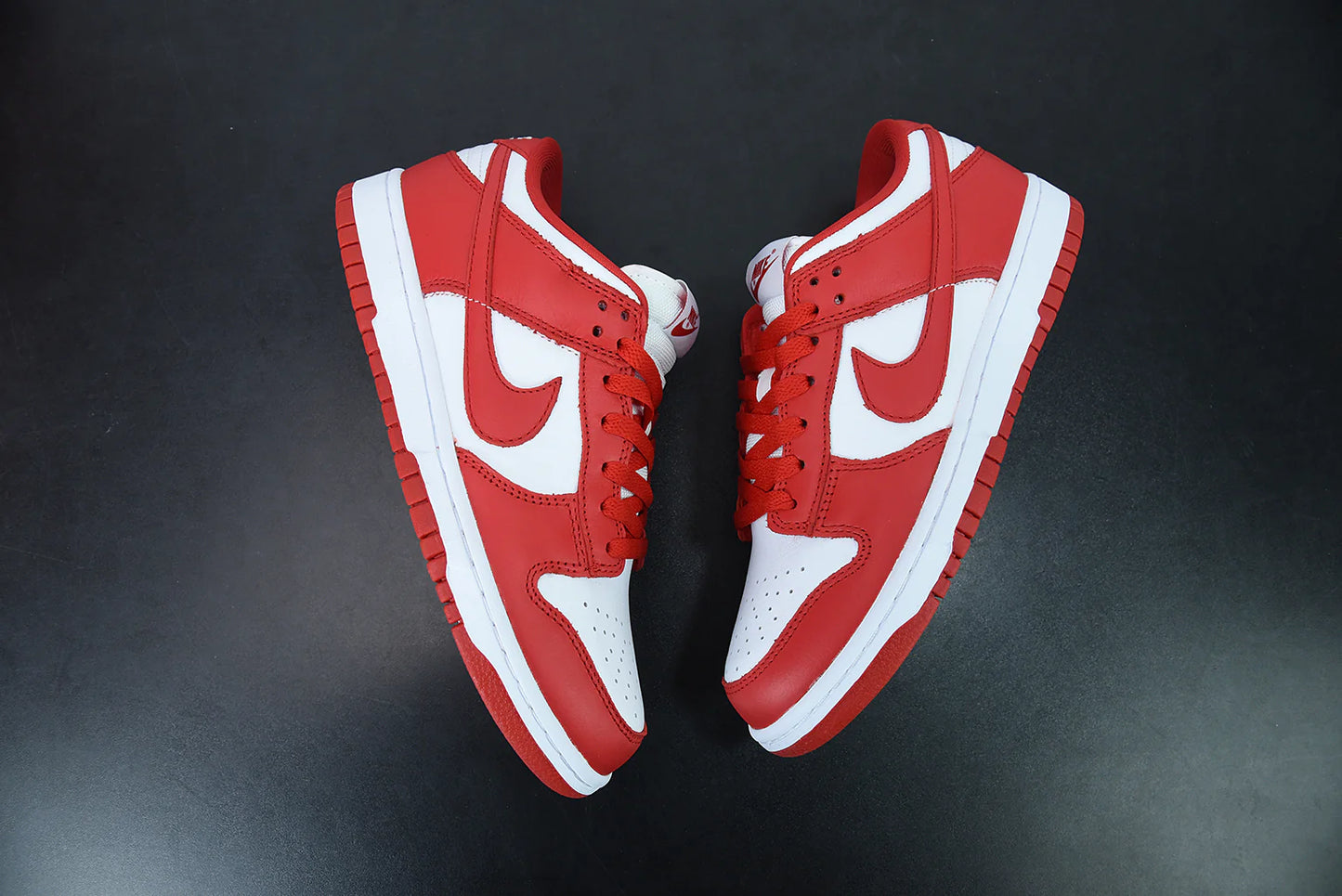Nike SB Dunk Low “University Red”