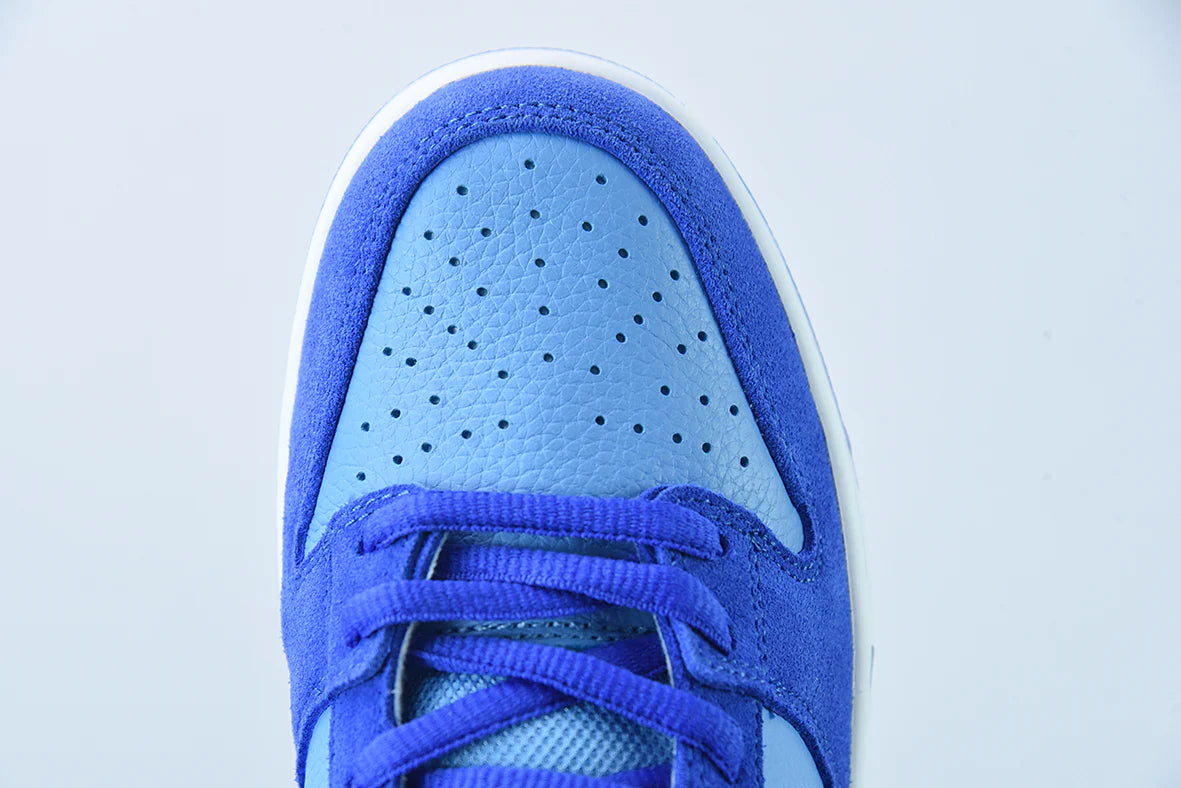 Nike Dunk SB Low Pro ”Blue Raspberry”