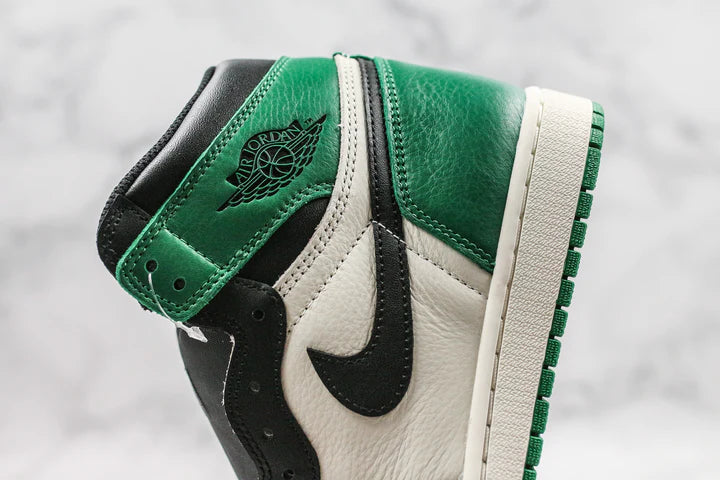 Nike Air Jordan 1 Retro High Pine Green