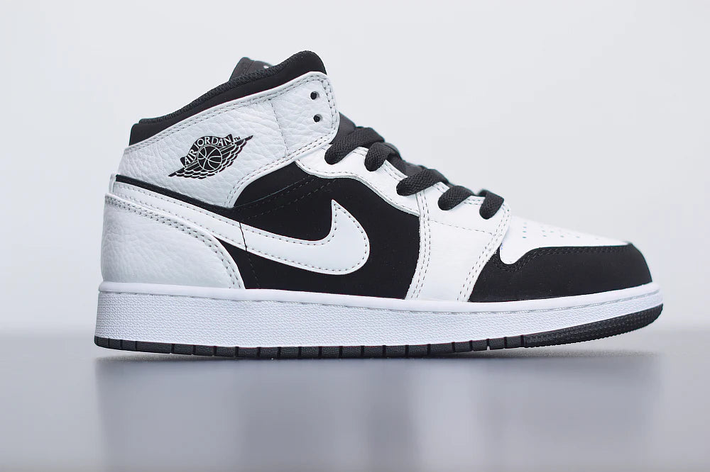 Nike Air Jordan 1 Mid White Black “Tuxedo”