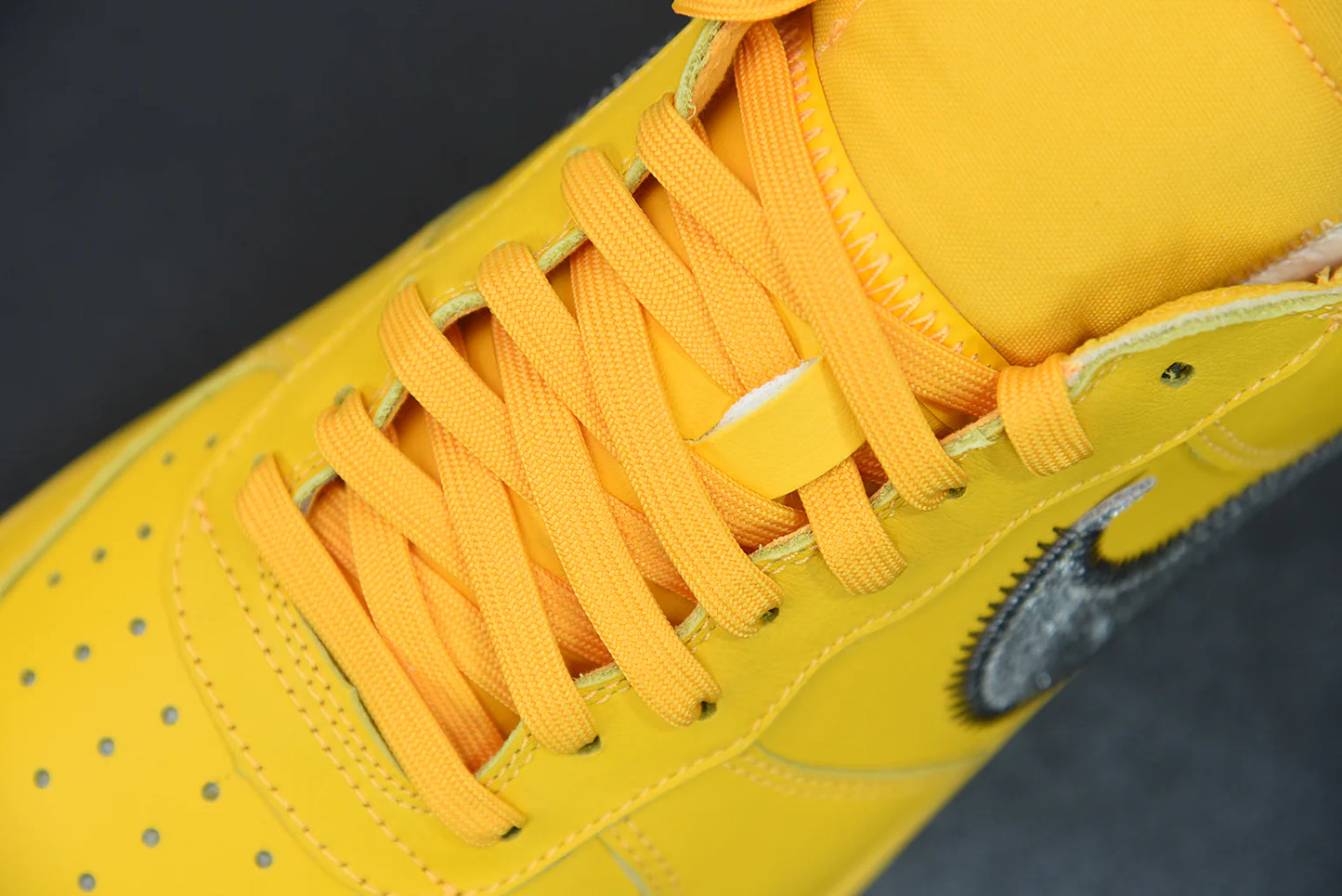 Nike Air Force 1 x Off-White University Gold Metallic Silver