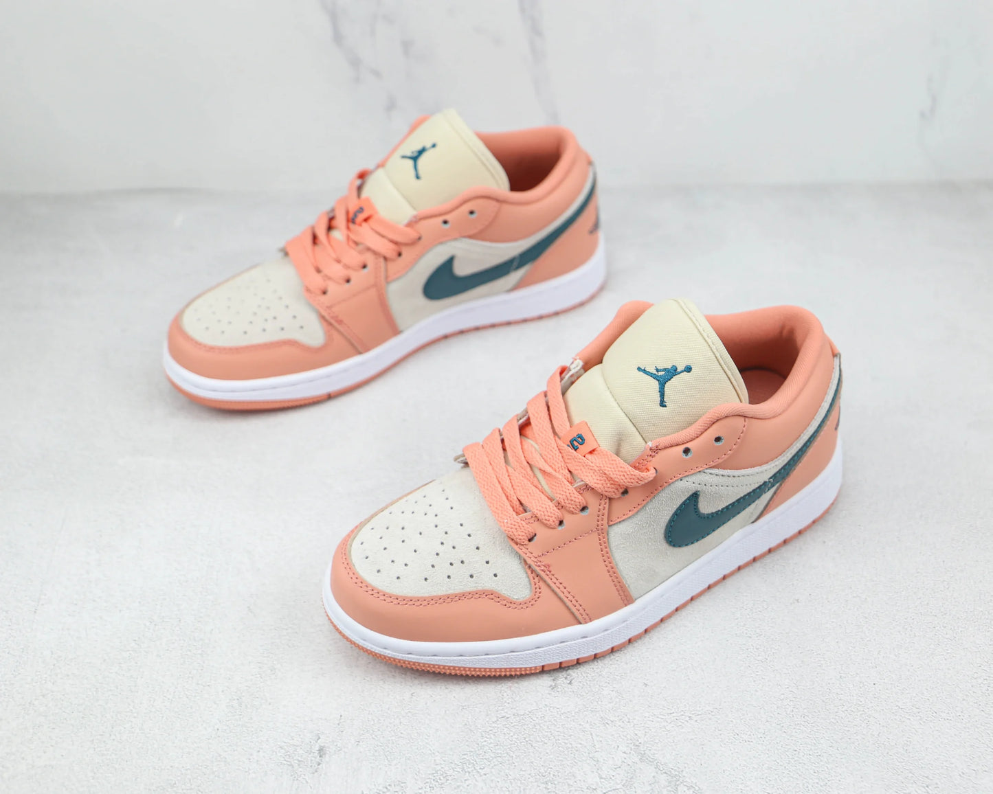 Nike Air Jordan 1 Low “Light Madder Root”