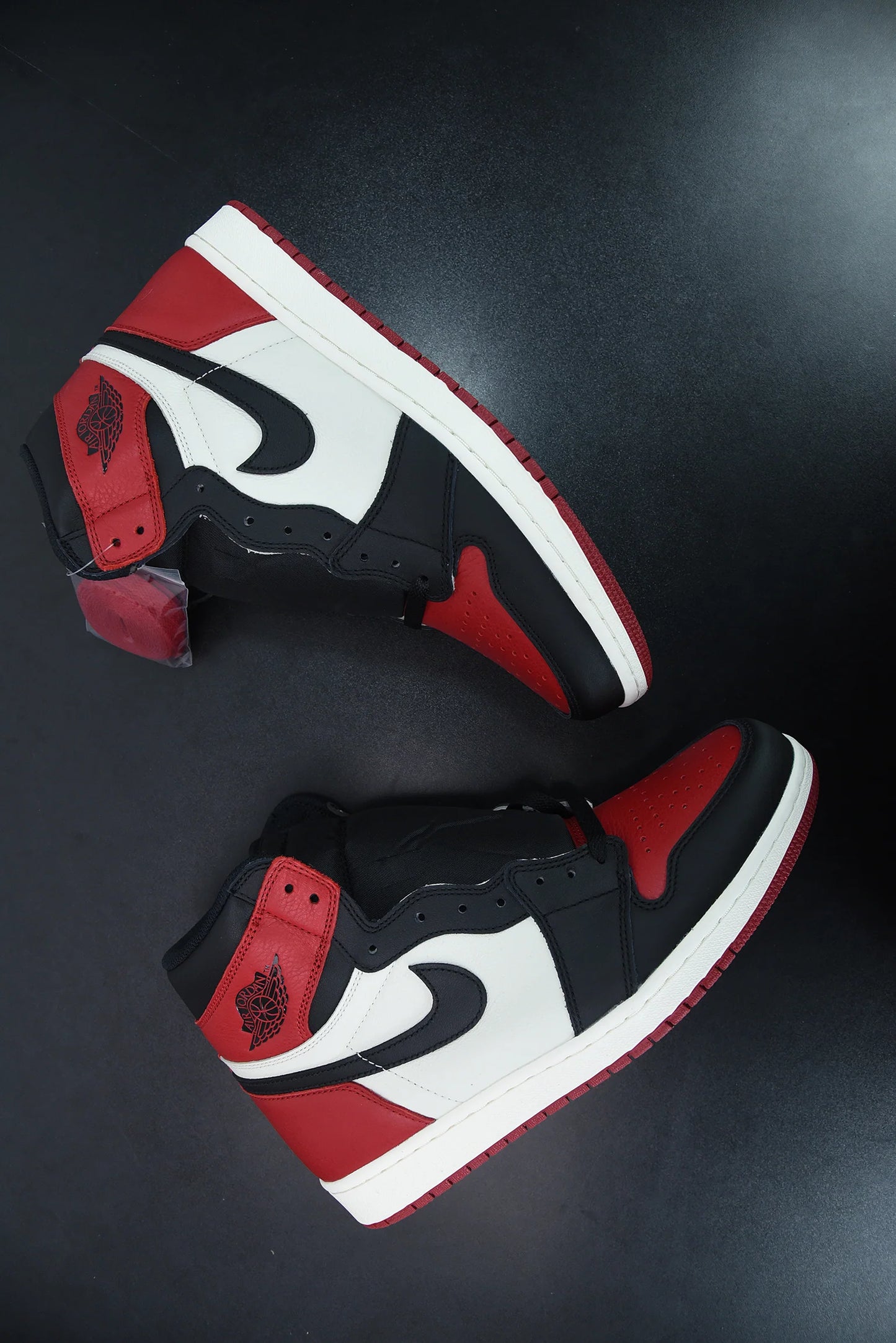 Nike Air Jordan 1 Retro High OG Chicago