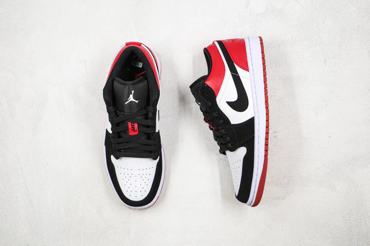 Nike Air Jordan 1 Low Black Toe
