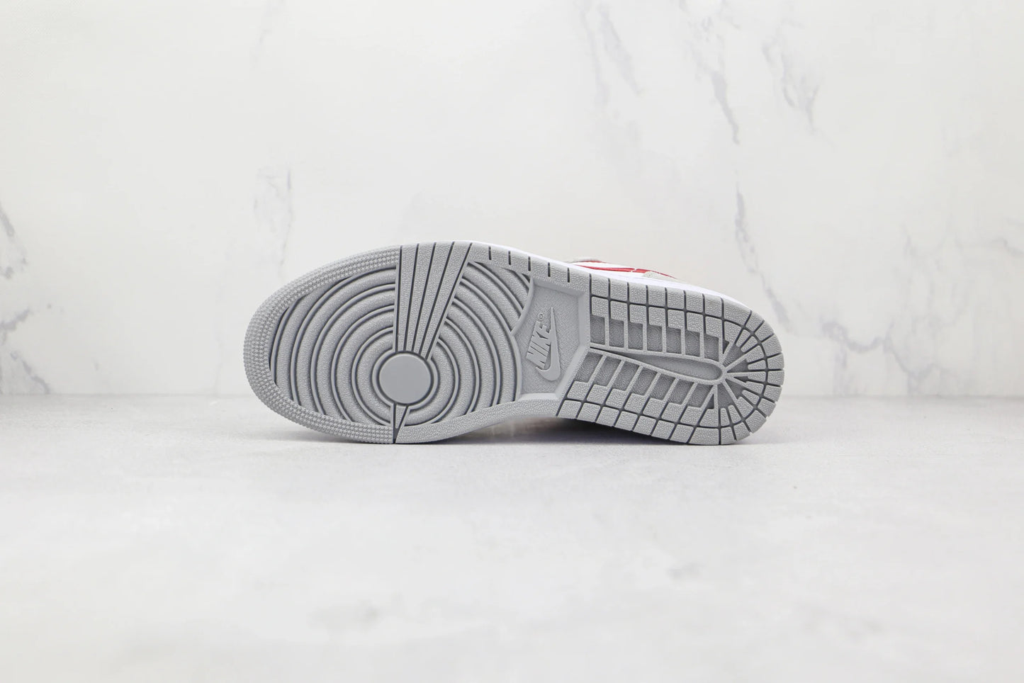 Nike Air Jordan 1 Low SE “Light Smoke Grey Gym Red”