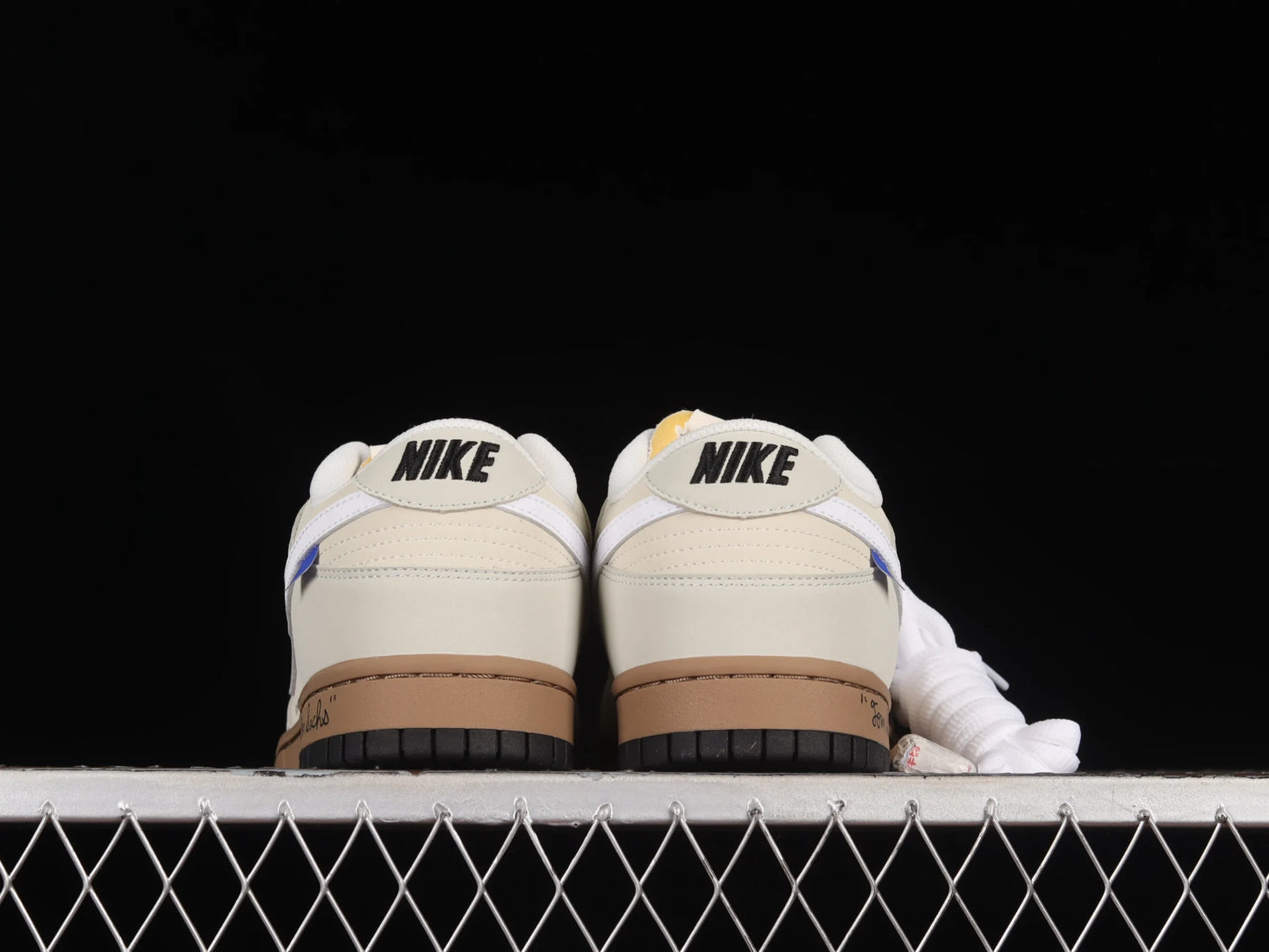 Nike SB Dunk Low Otomo Katsuhiro