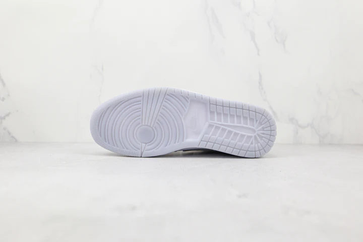 Nike Air Jordan 1 Low “Grey”