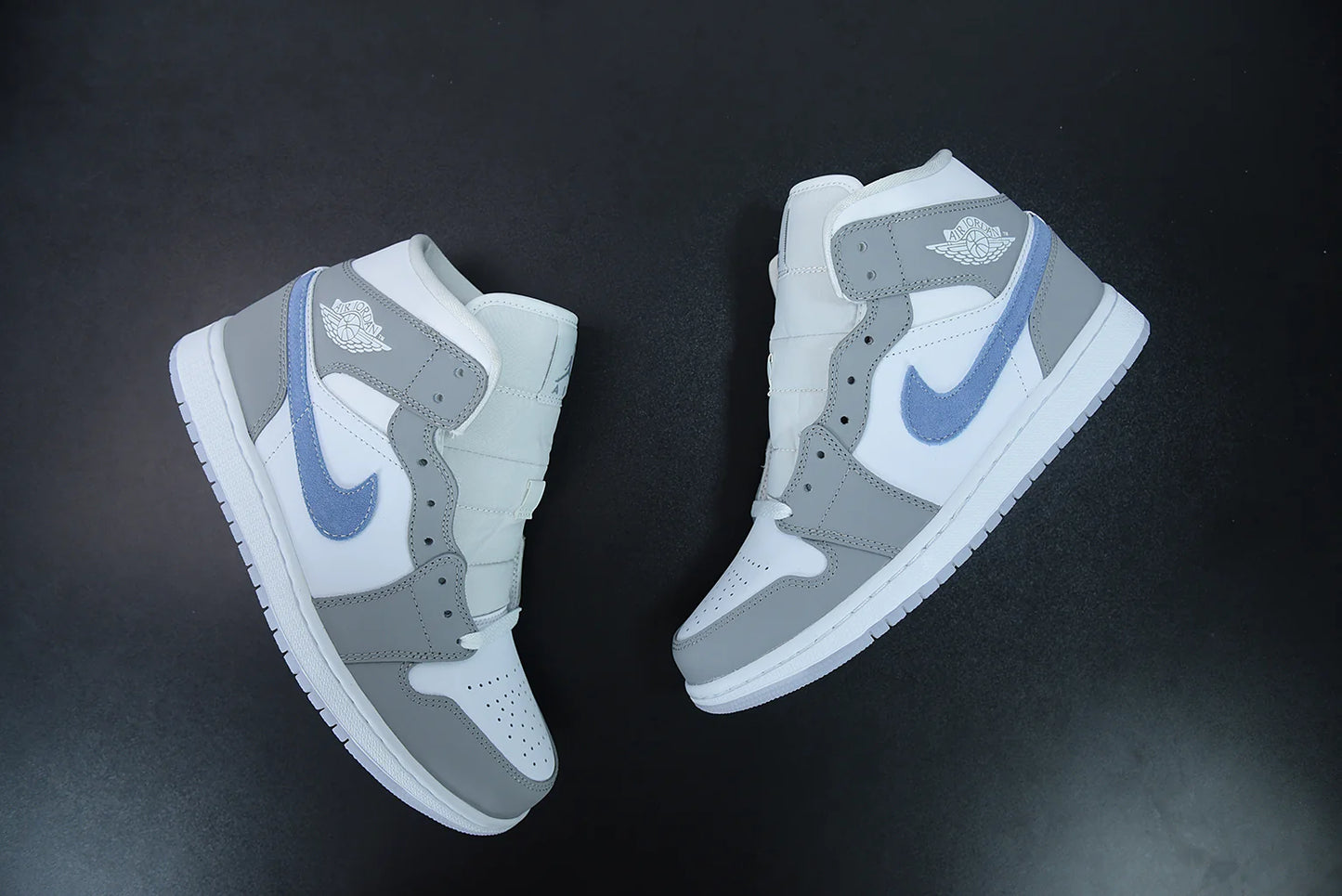 Nike Air Jordan 1 Mid “White Wolf Grey”
