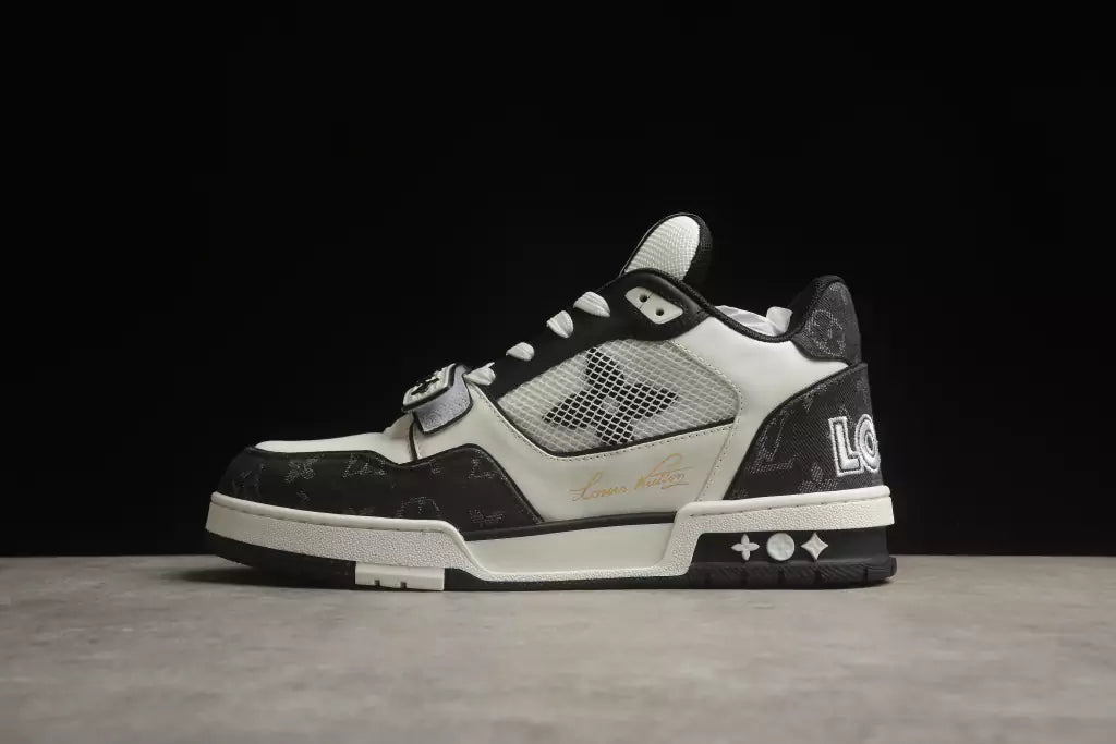 Louis Vuitton Trainer Black/ White Mesh