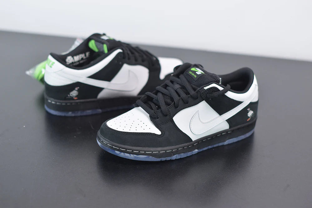 Nike SB Dunk Low x Staple ”Panda Pigeon”