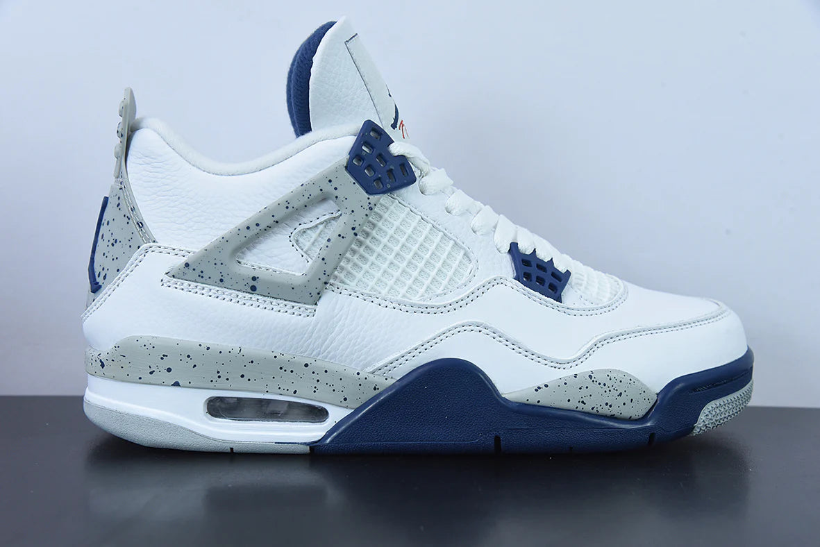 Nike Air Jordan 4 Retro “Midnight Navy”