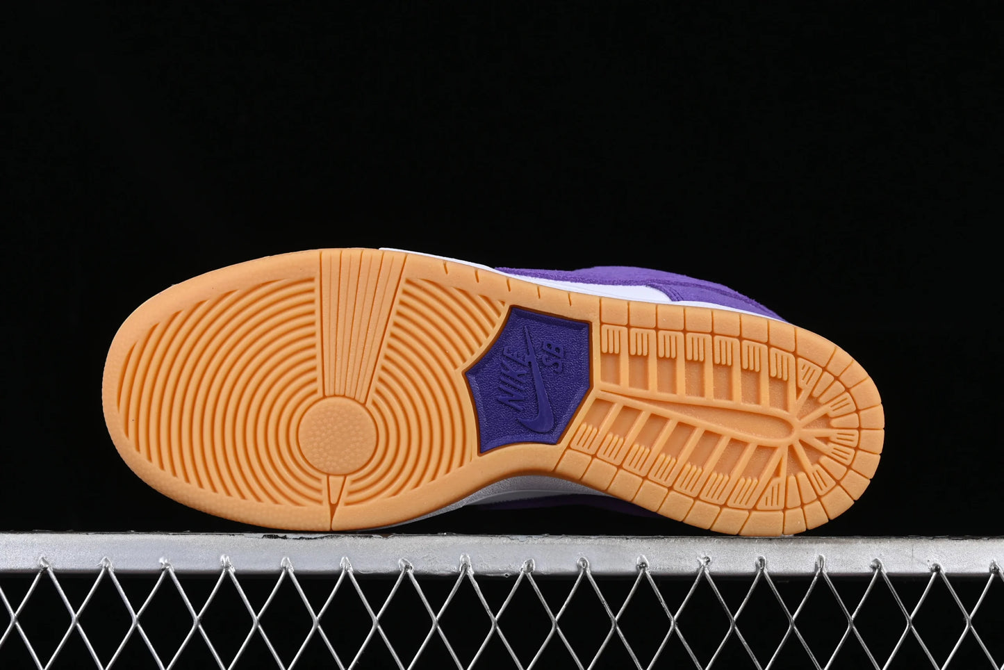 Nike SB Dunk “Purple Suede”