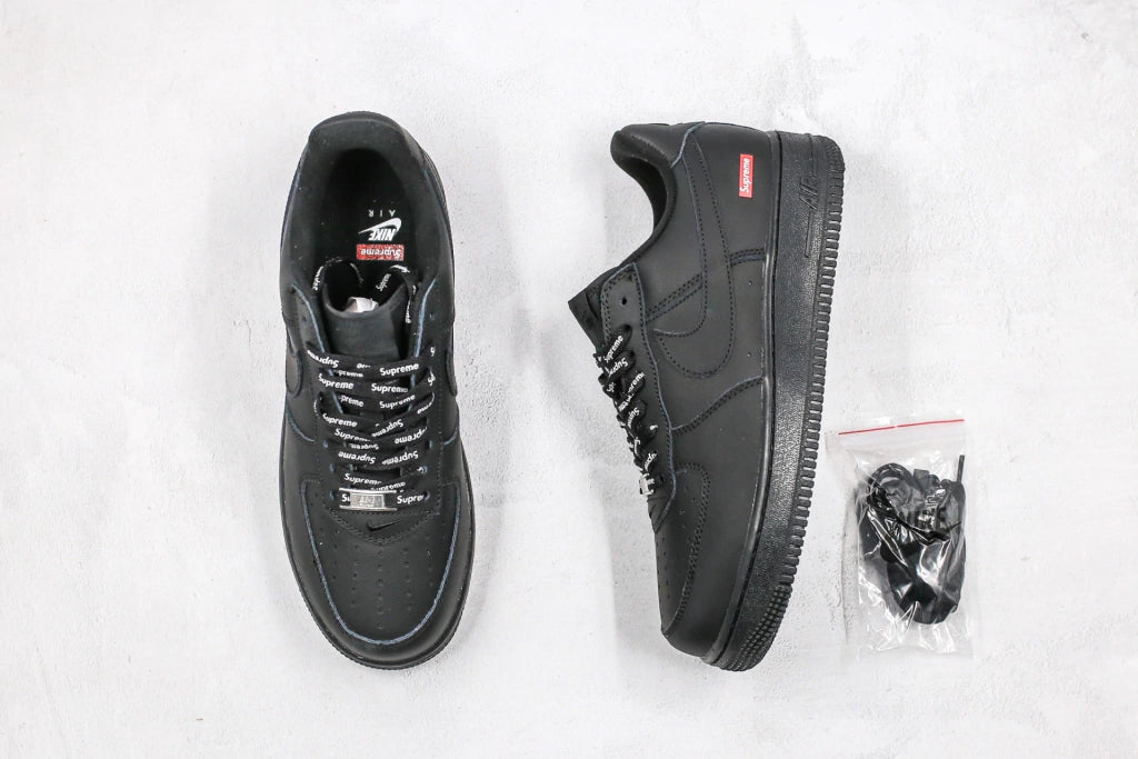 Nike Air Force 1 Low Supreme Black