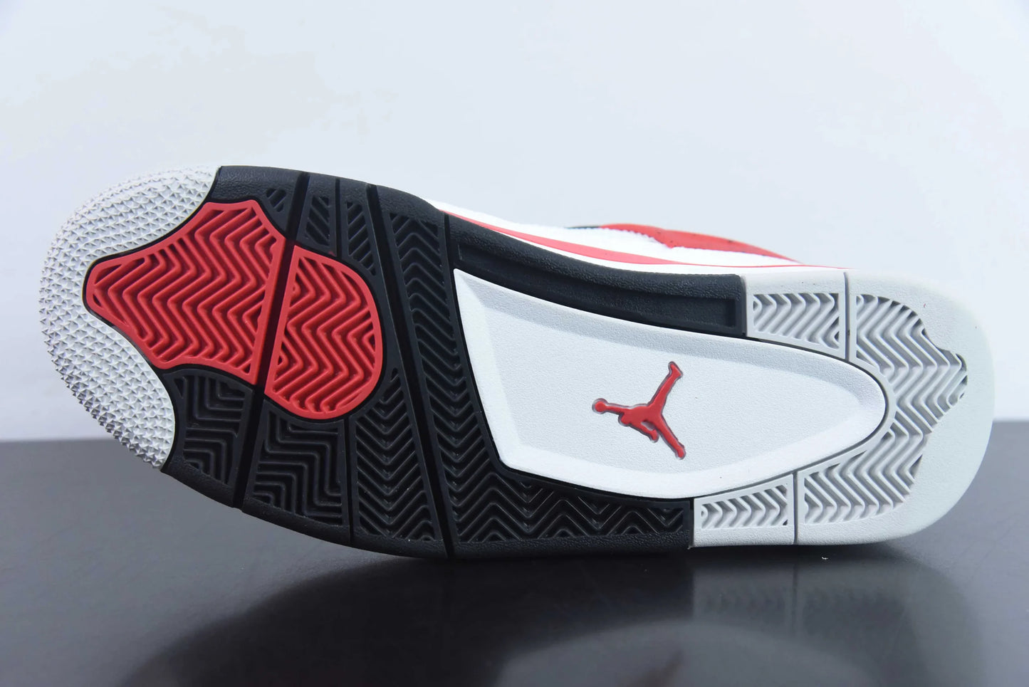 Nike Air Jordan 4 Red Cement