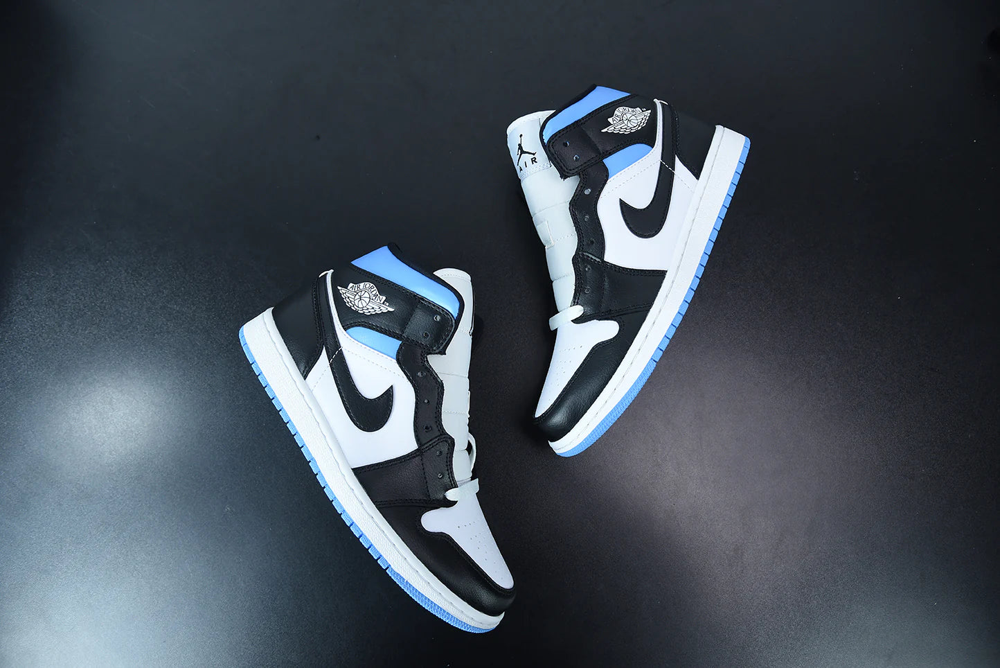 Nike Air Jordan 1 Mid “University Blue”