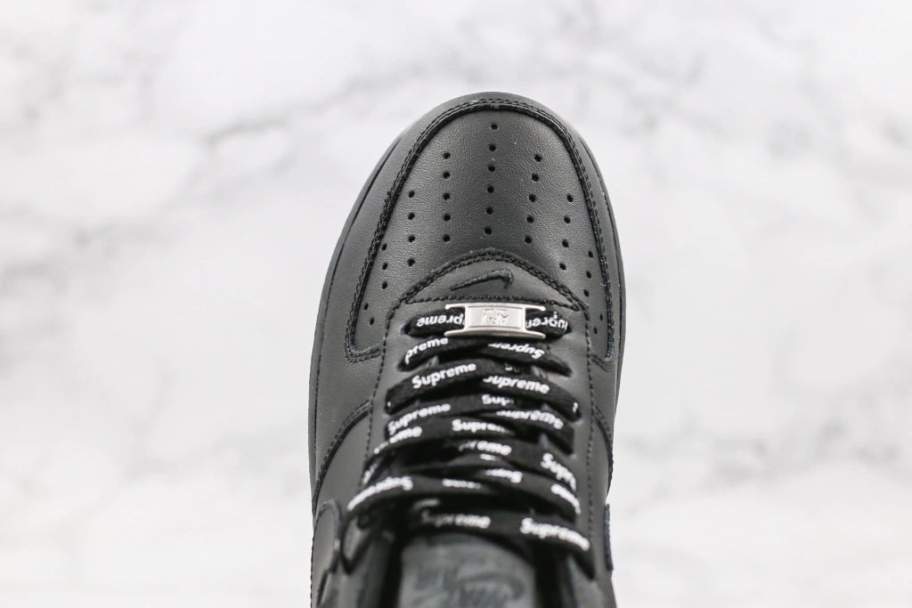 Nike Air Force 1 Low Supreme Black