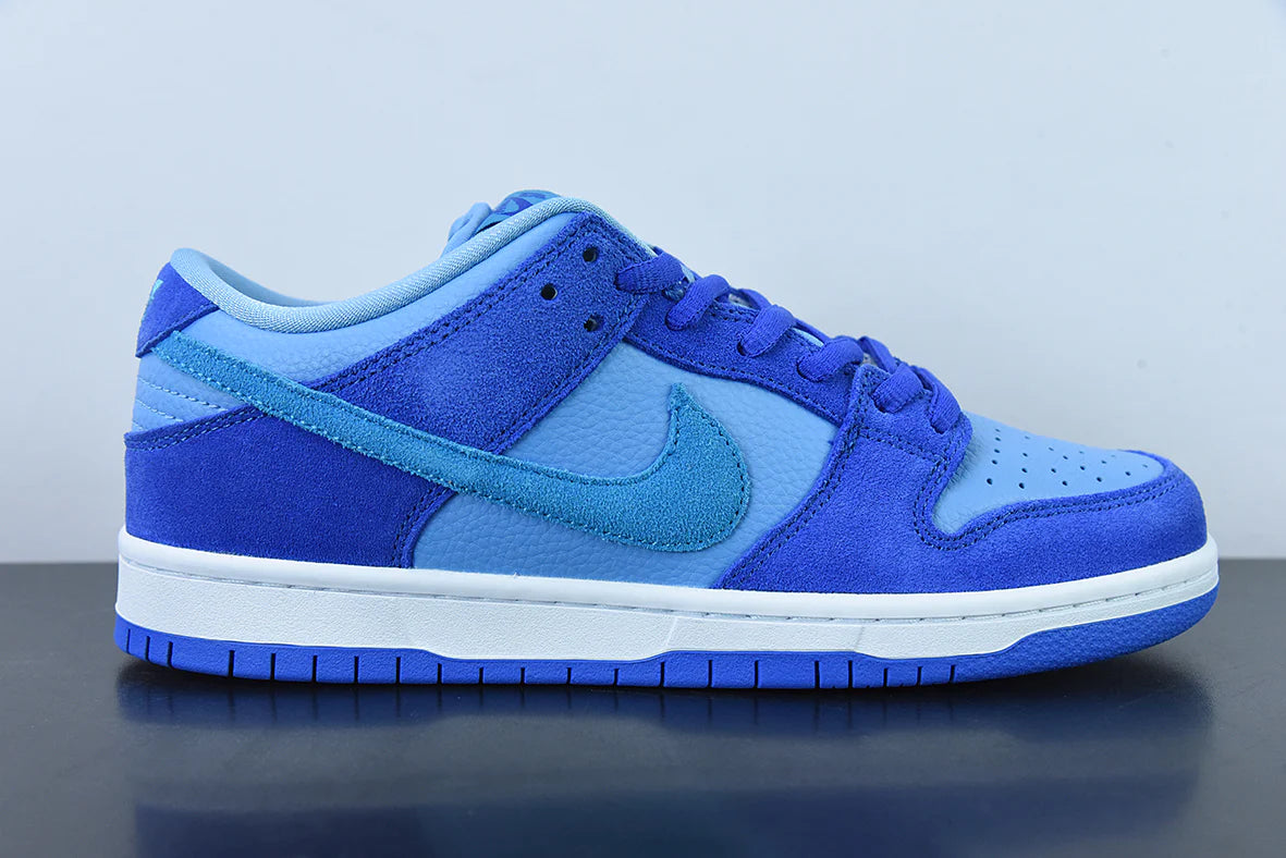 Nike Dunk SB Low Pro ”Blue Raspberry”