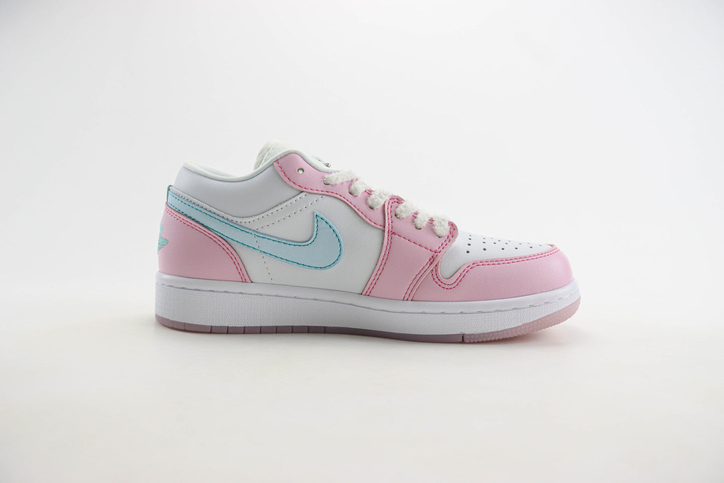 Nike Air Jordan 1 Retro Low