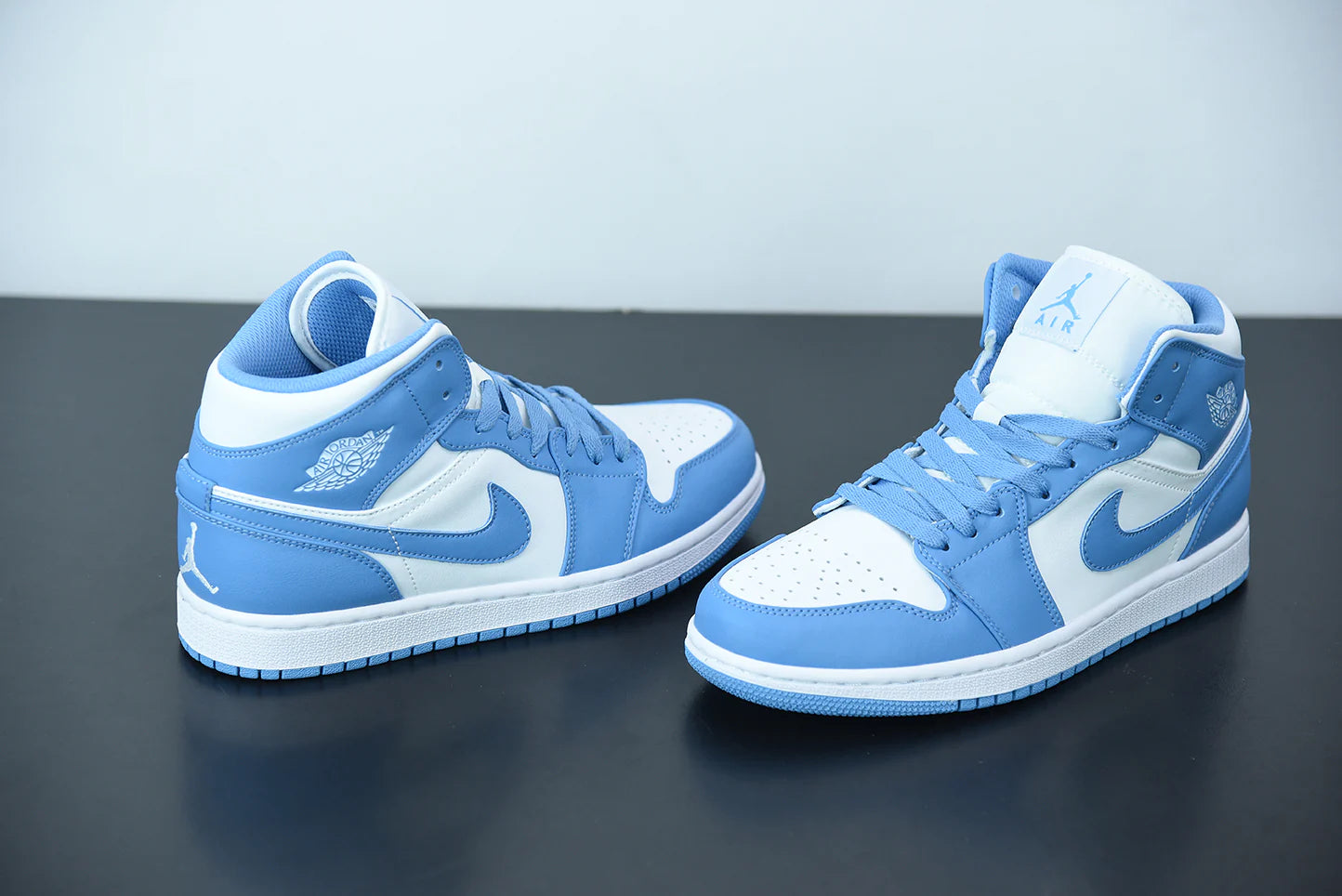 Nike Air Jordan 1 Mid “UNC”