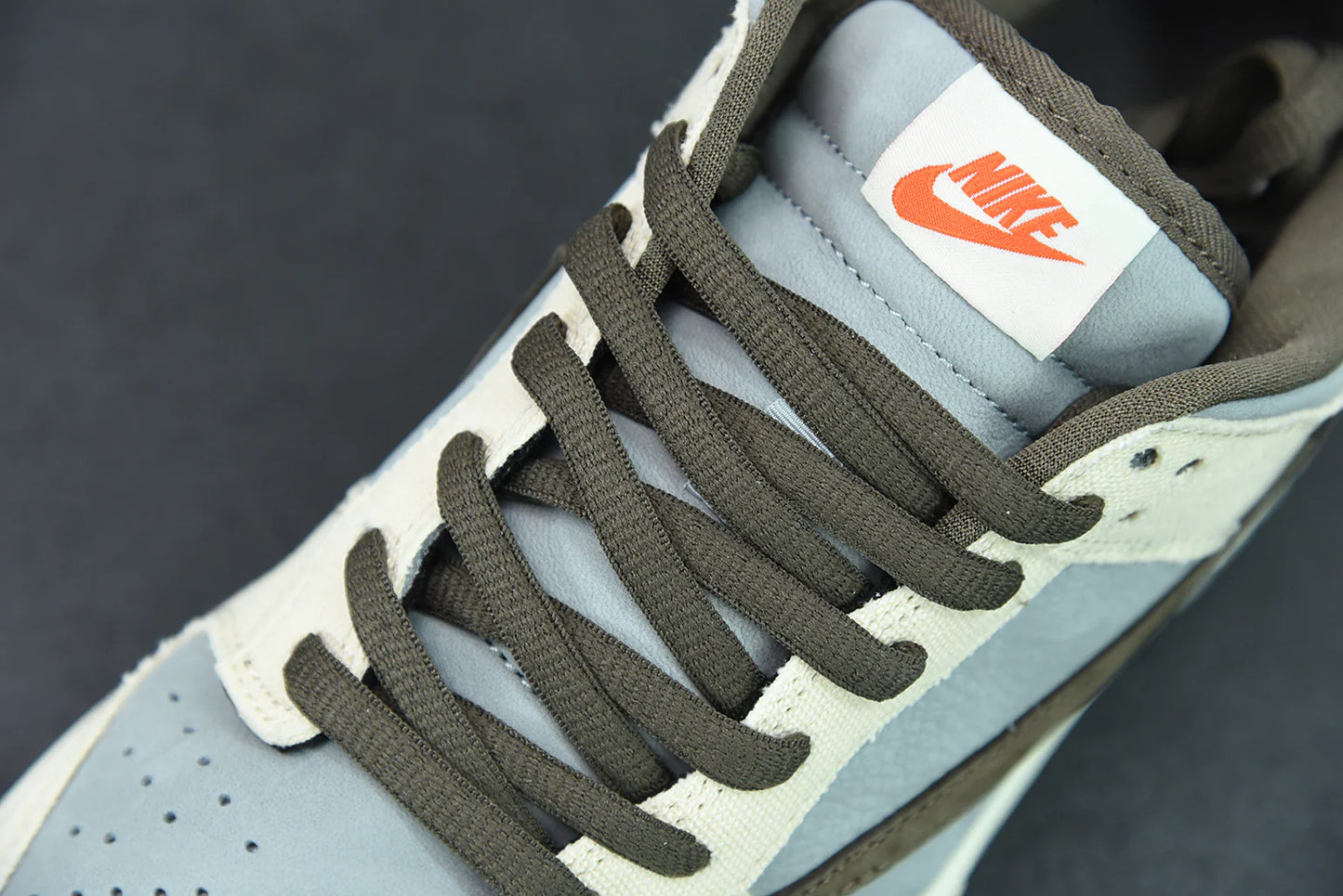 Nike Dunk Low – Travis Scott x Playstation