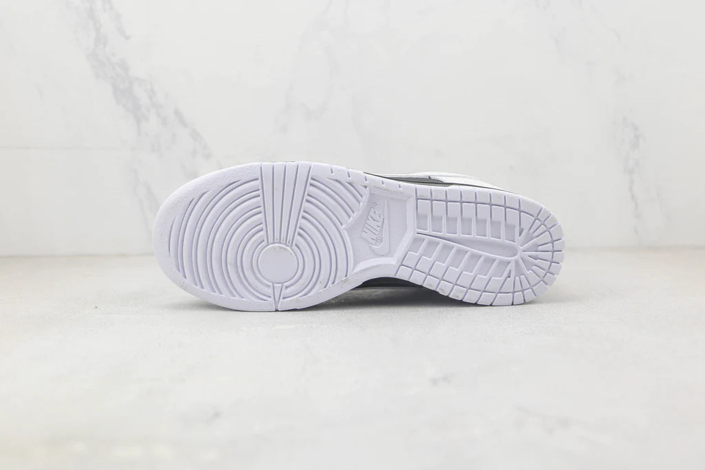 Nike Dunk Low Retro “Reverse Panda”