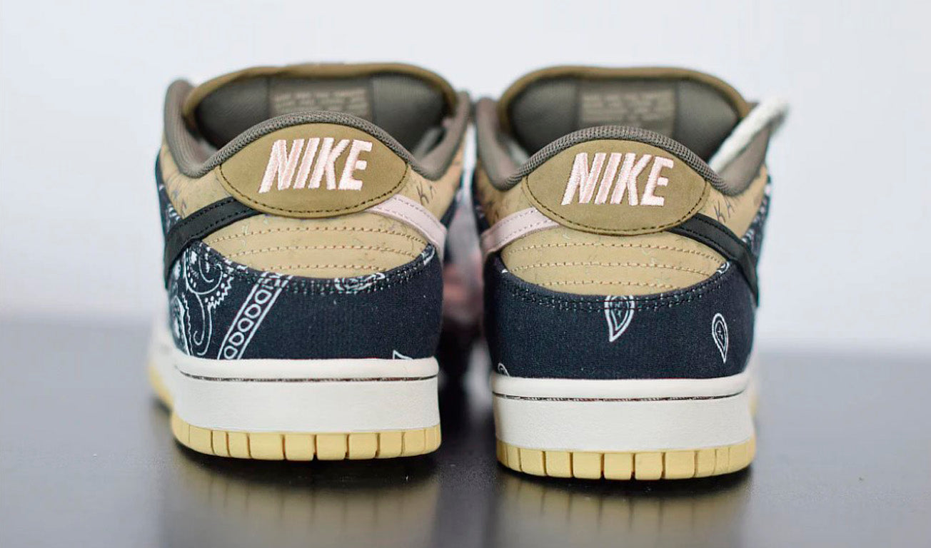 Nike SB Dunk Low X Travis Scott