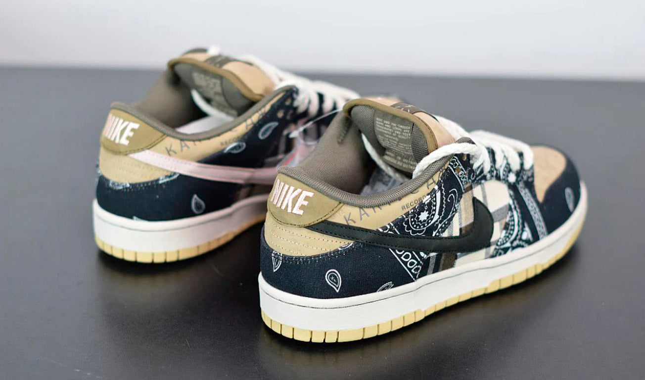 Nike SB Dunk Low X Travis Scott
