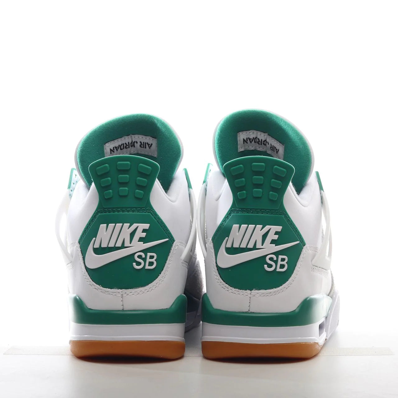 Nike Air Jordan 4 Retro SB “Pine Green”