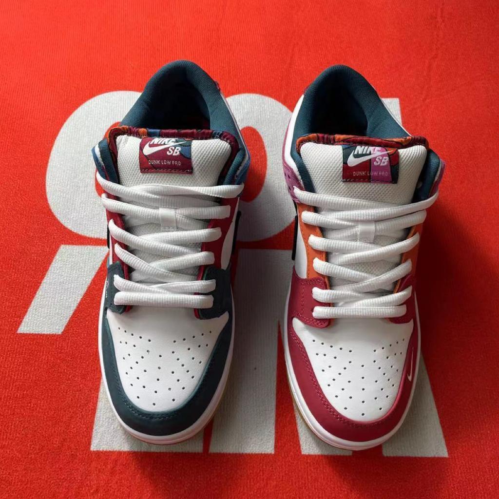 Nike SB Dunk Low Pro QS “Parra (Friends & Family) (2021)”
