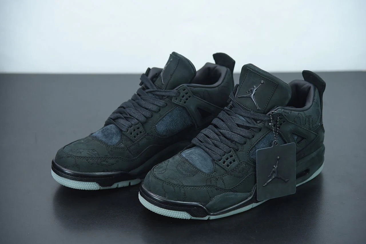Nike Air Jordan 4 Retro Kaws “Black”