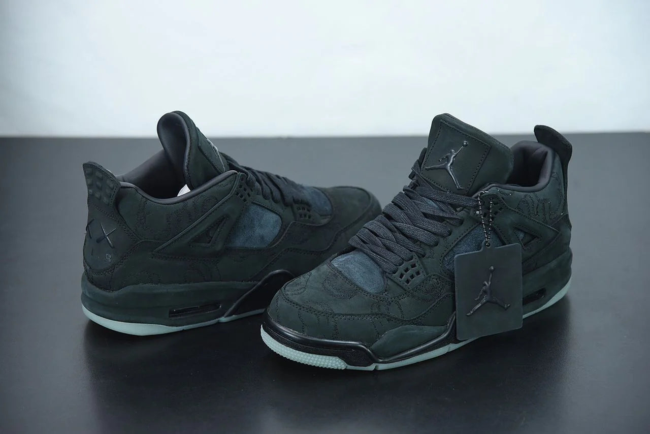 Nike Air Jordan 4 Retro Kaws “Black”