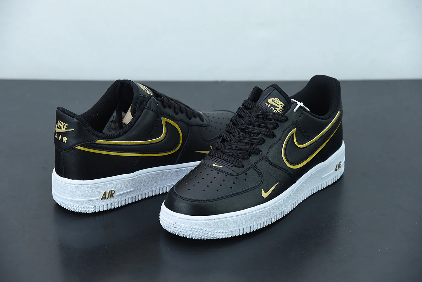 Air Force 1 Low Black Metallic Gold