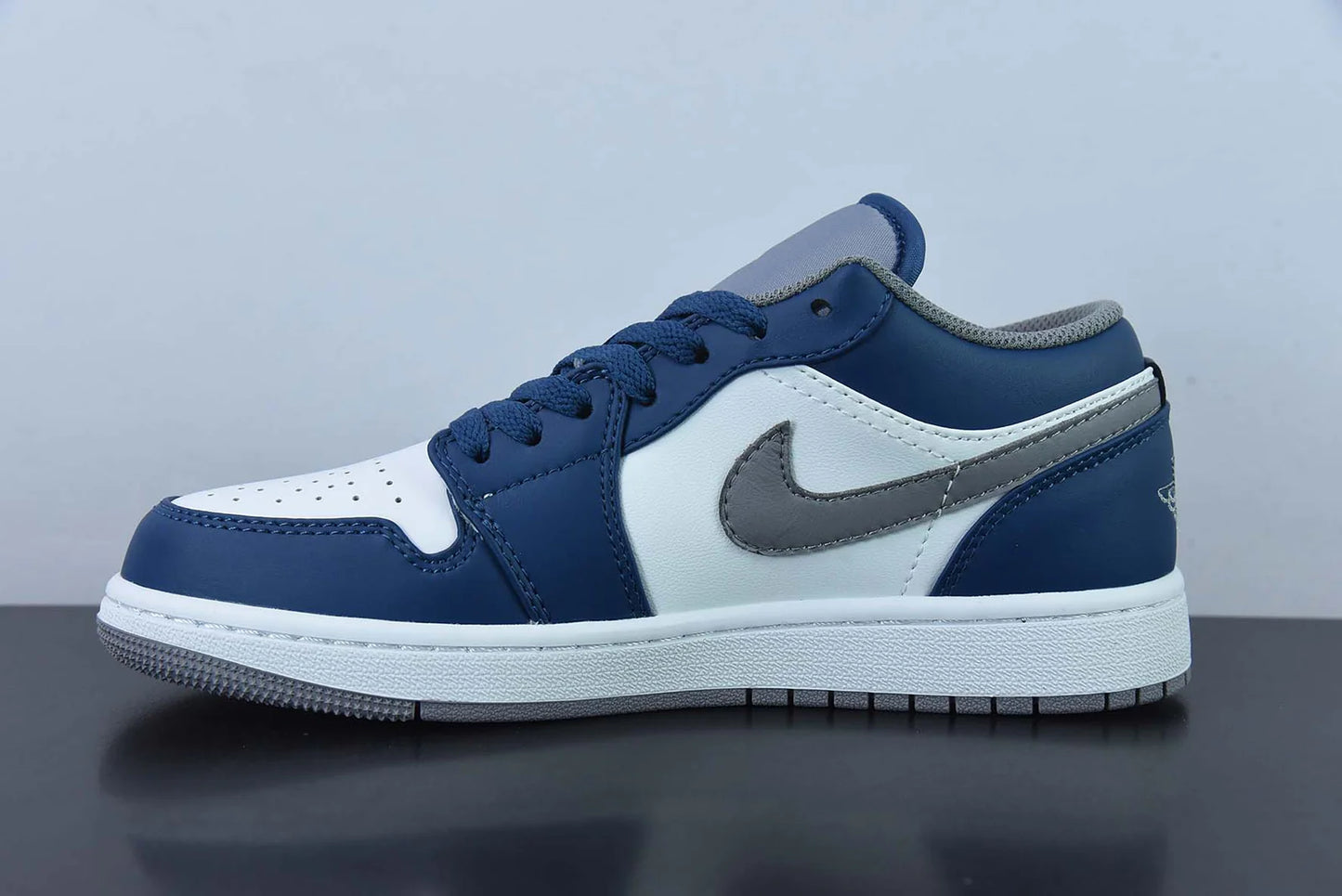 Nike Air Jordan 1 Low “True Blue”