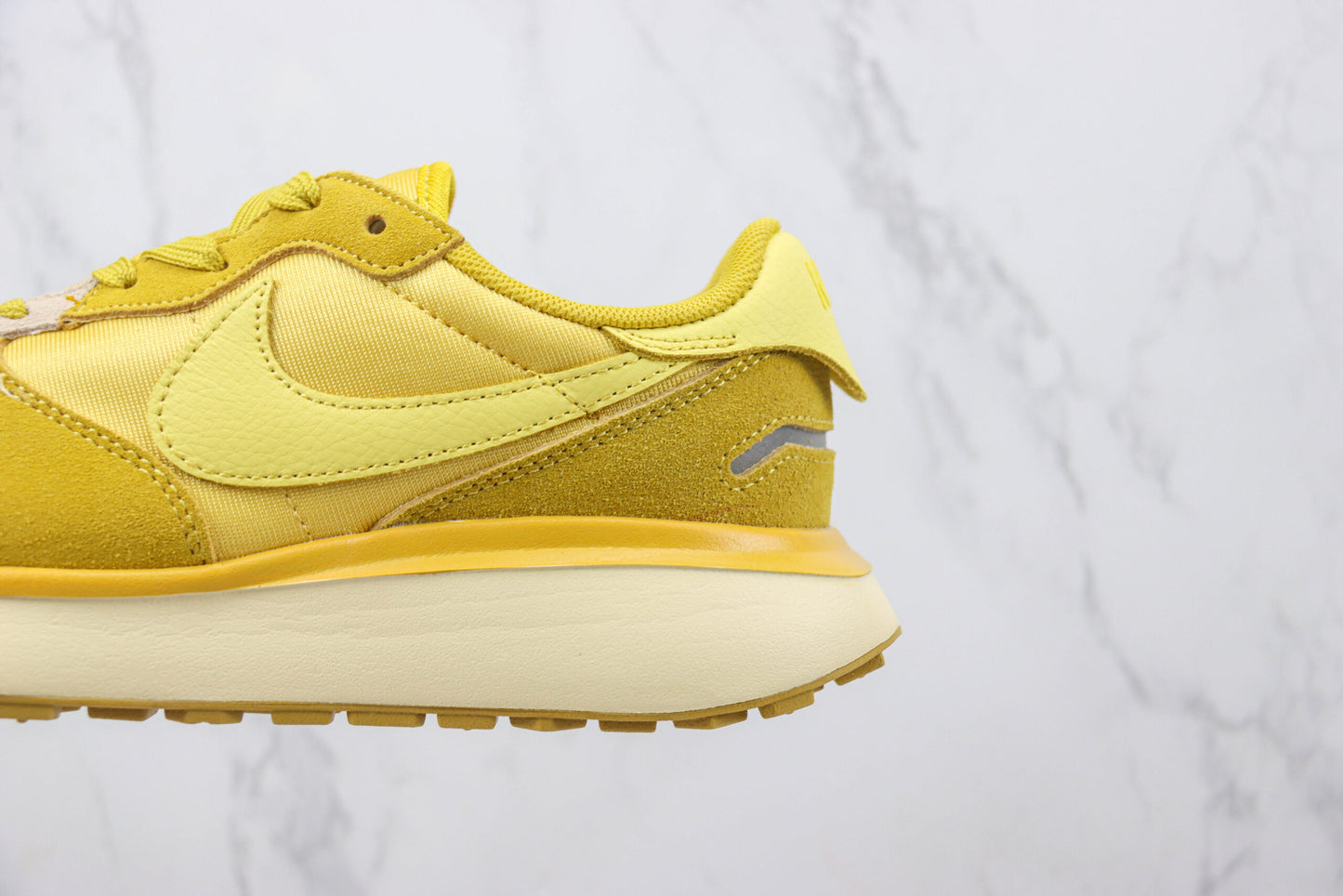 Nike Phoenix Waffle X Sacai X VaporWaffle University Gold