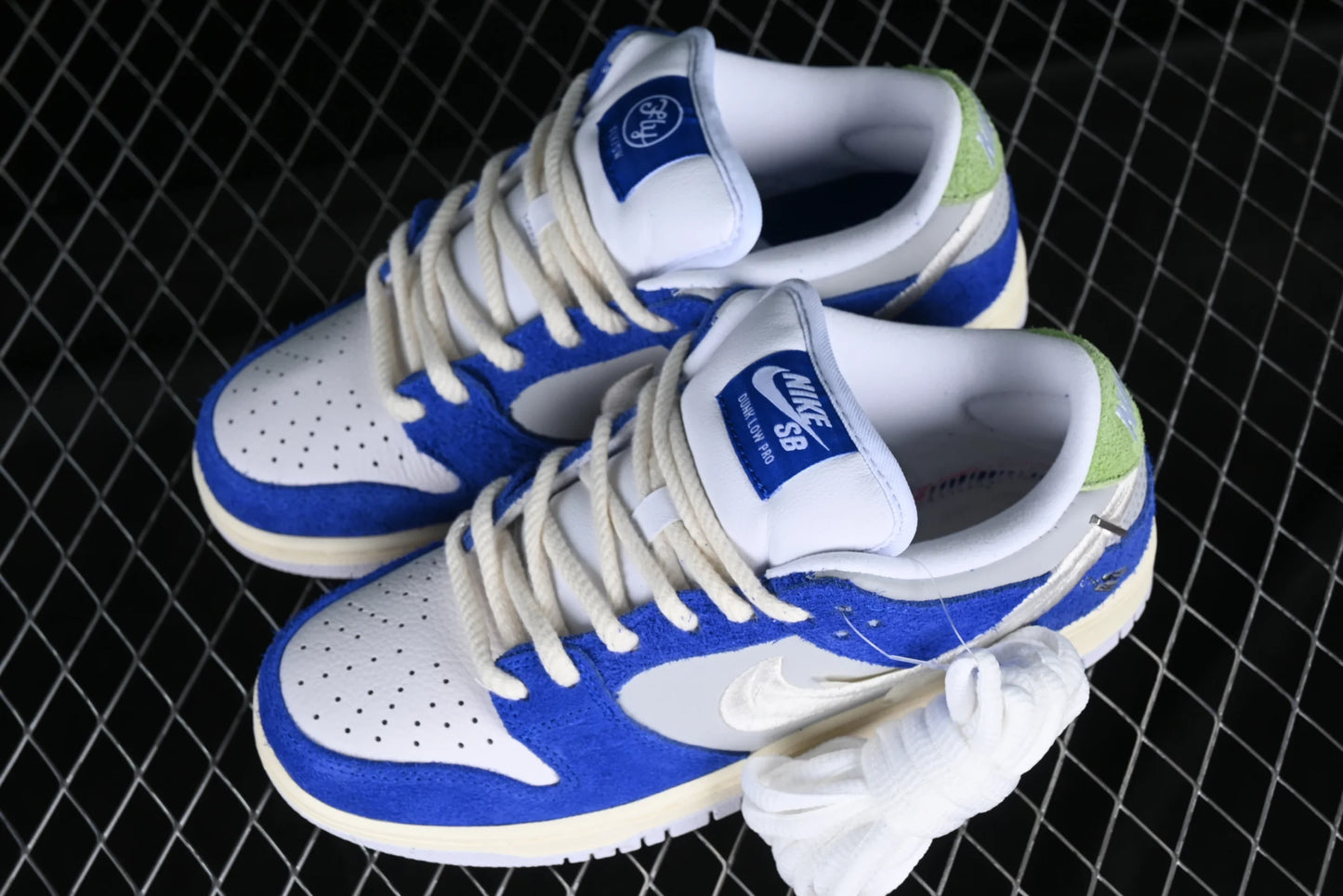Nike SB Dunk Low Fly Streetwear