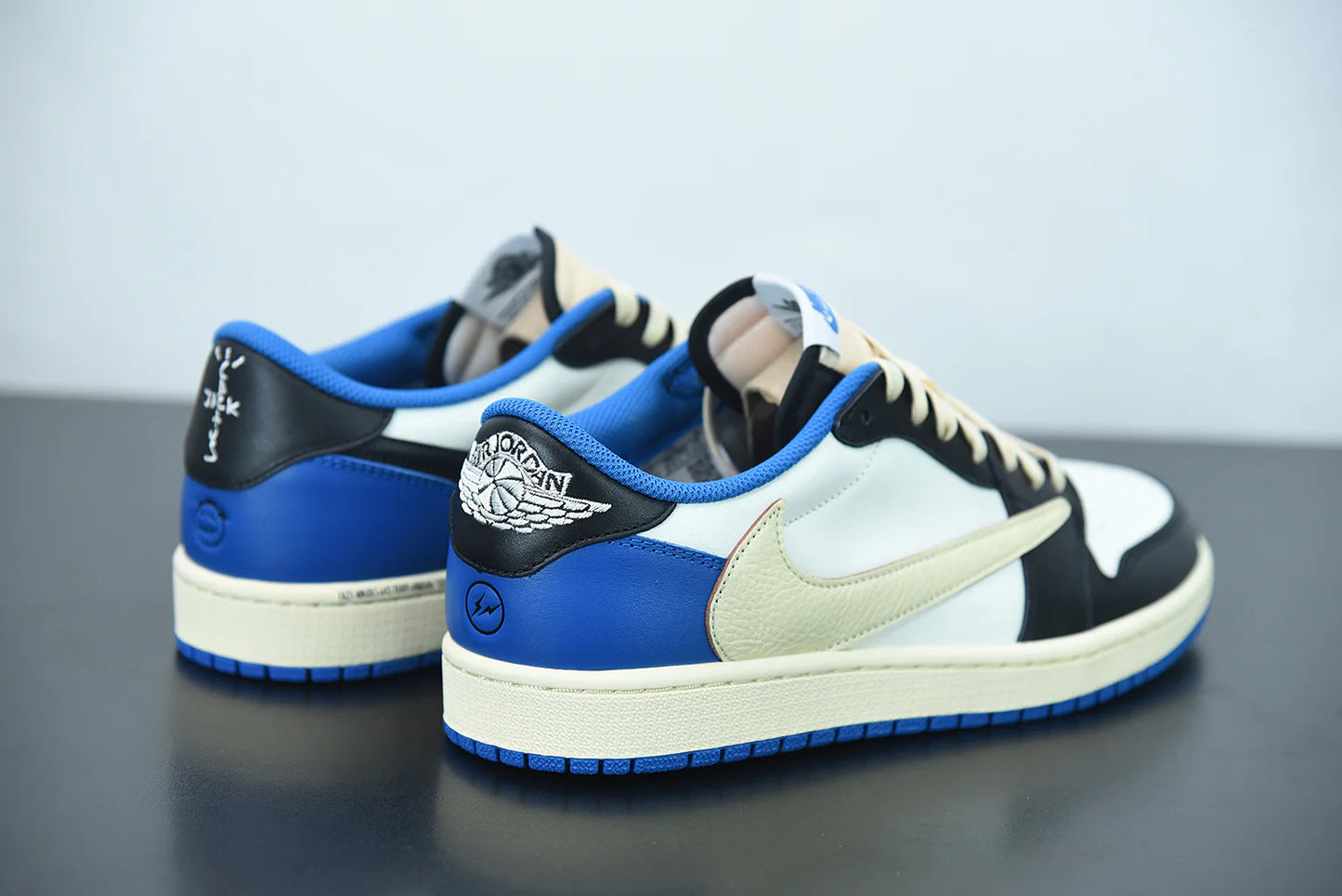 Nike Air Jordan 1 Low Travis Scott X Fragment