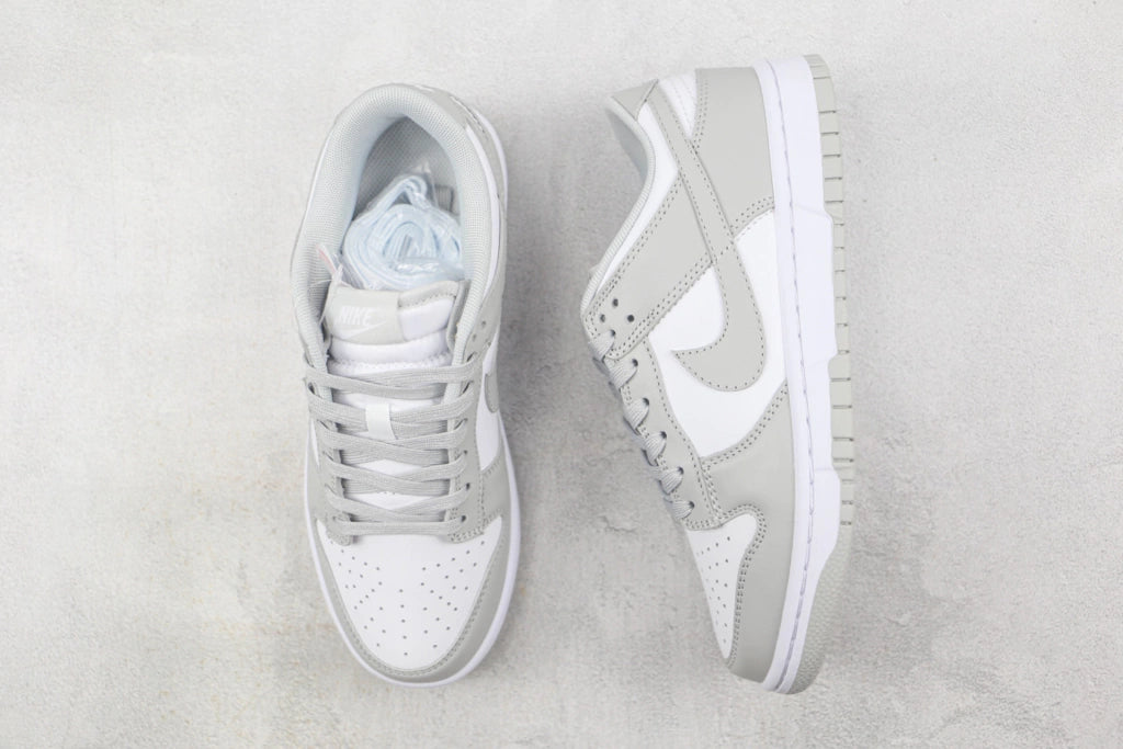 Nike SB Dunk Low “Grey Fog”