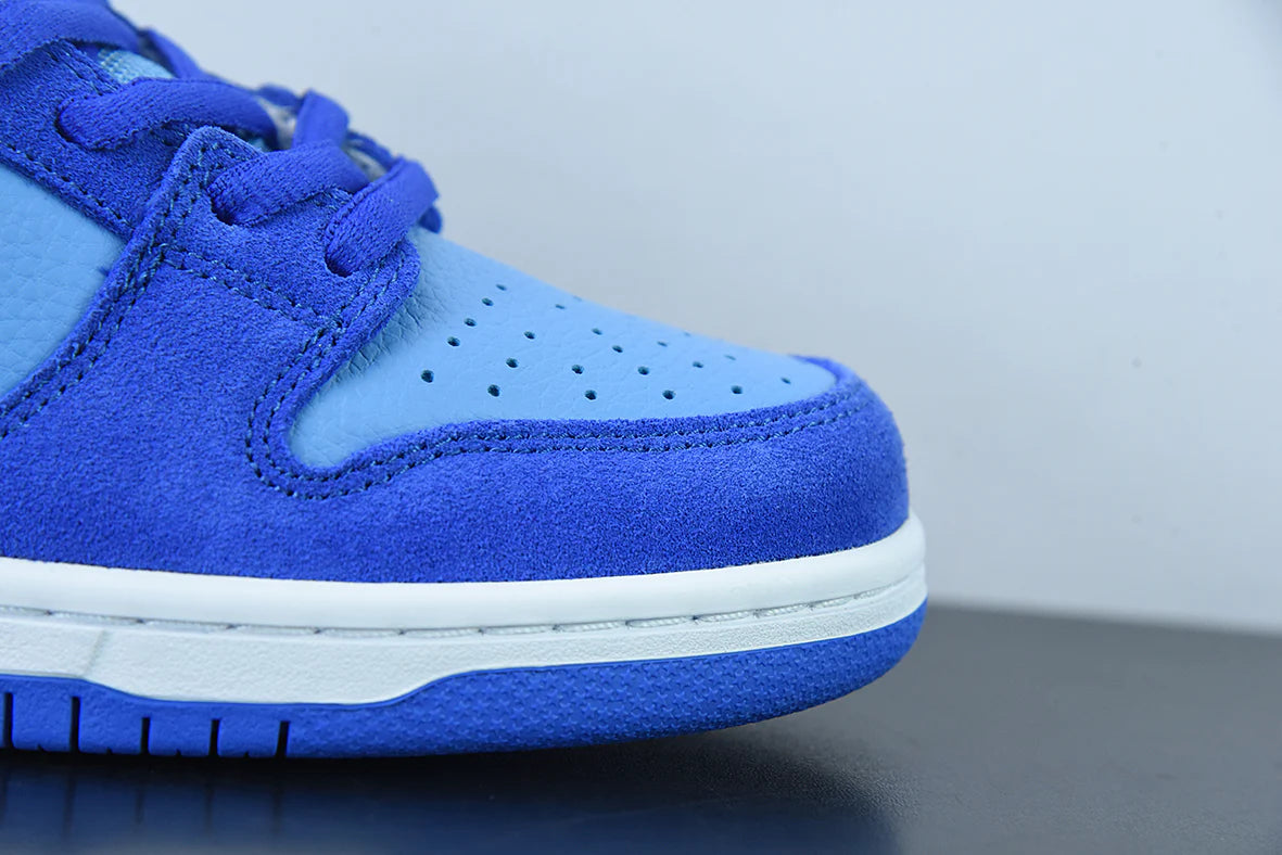 Nike Dunk SB Low Pro ”Blue Raspberry”