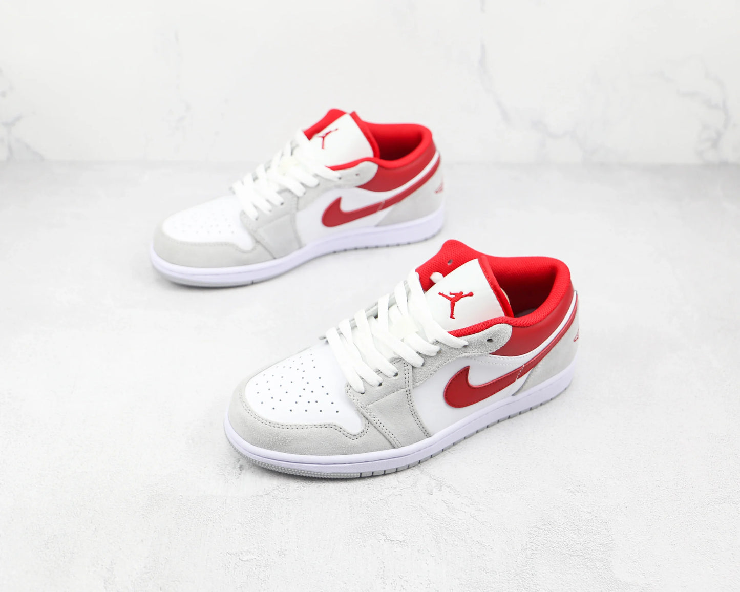 Nike Air Jordan 1 Low SE “Light Smoke Grey Gym Red”
