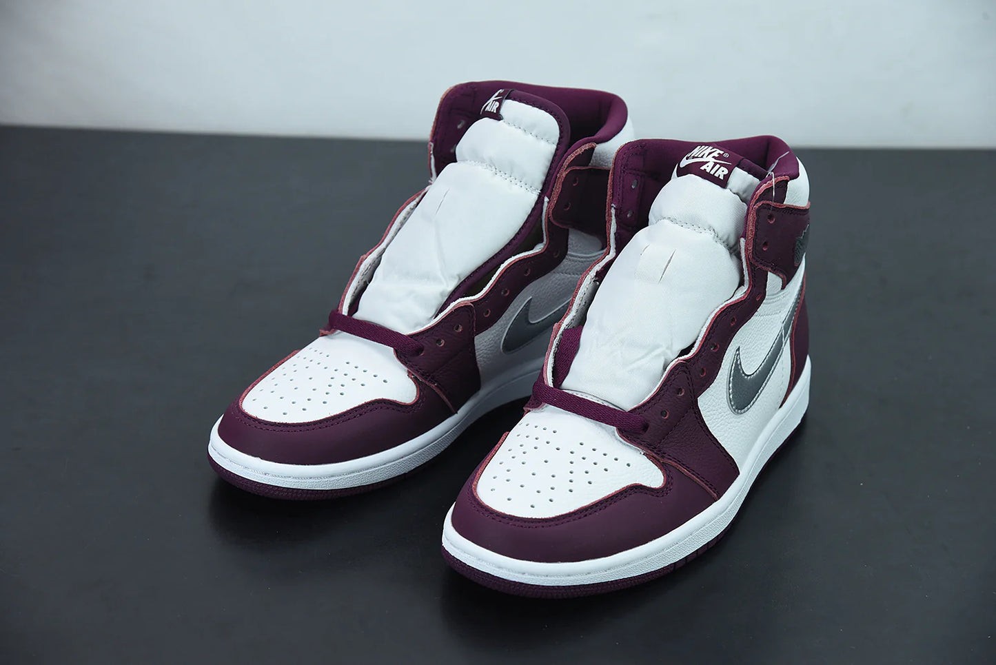 Nike Air Jordan 1 Retro High “Bordeaux”
