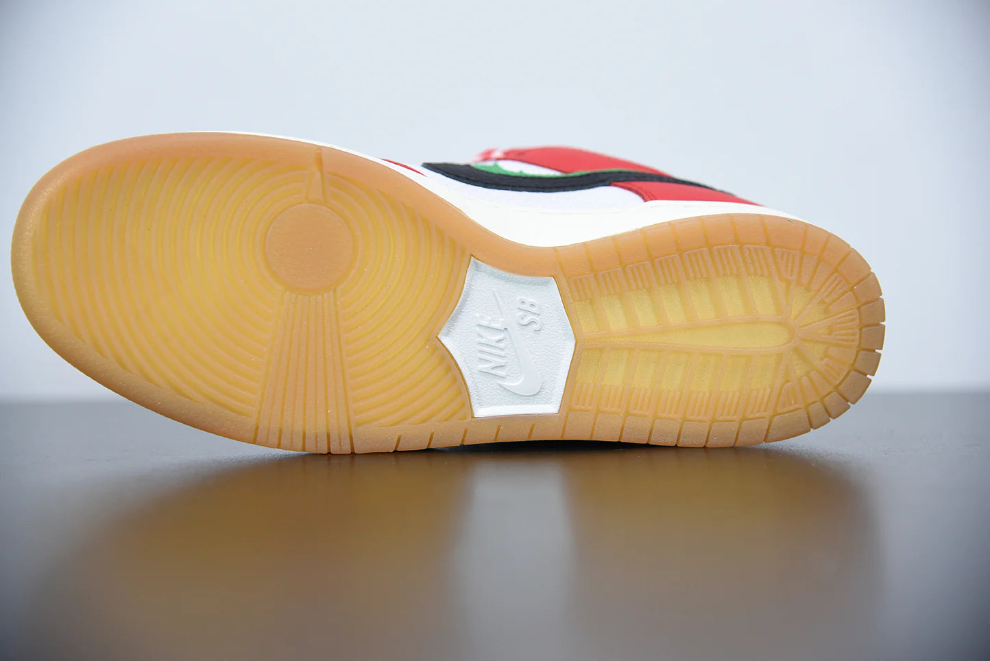 Nike SB Dunk Low – Frame Skate “Habibi”